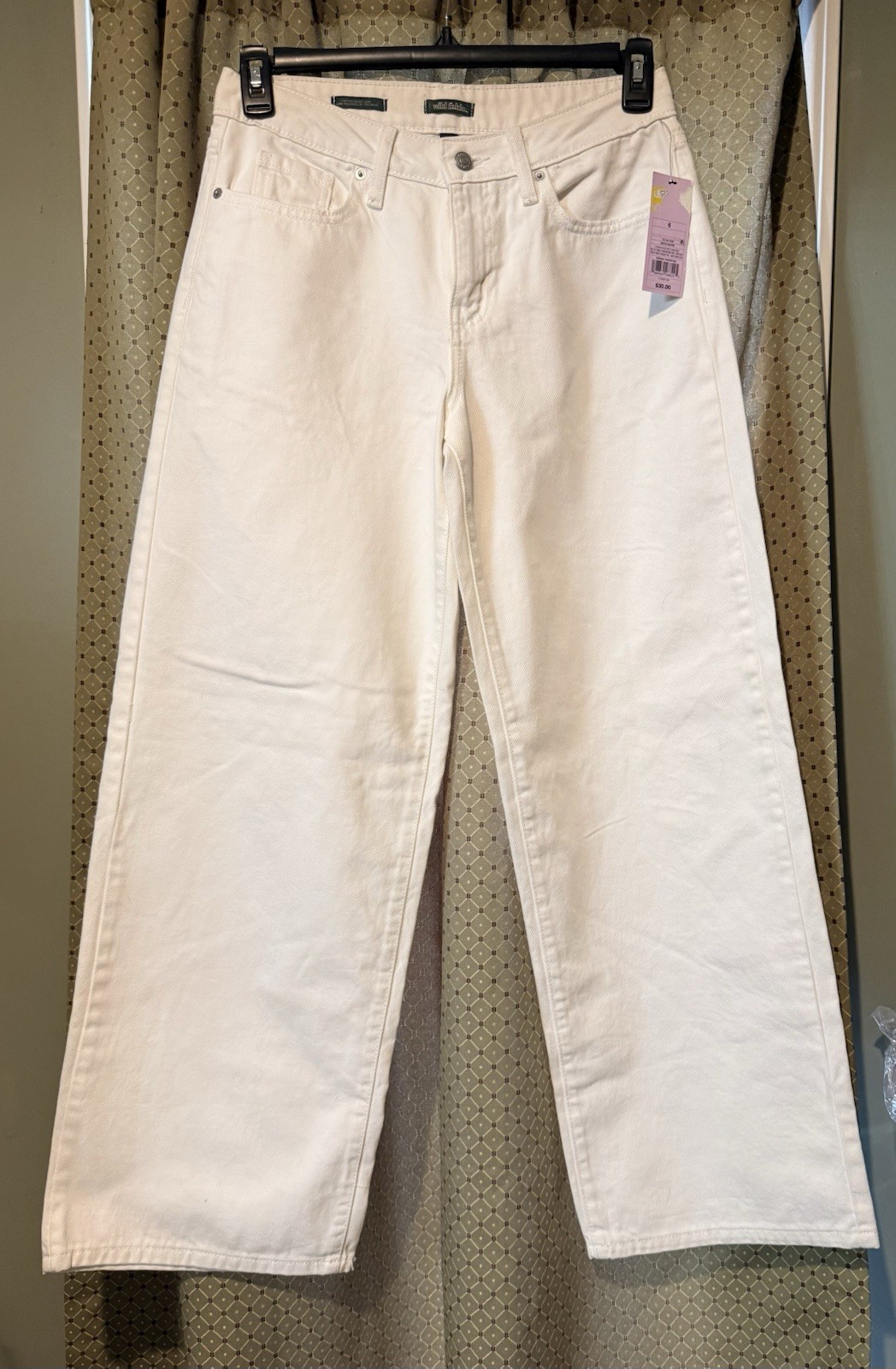 Wild Fable Women’s Low Rise Baggy Jeans White Denim Light Wash 5-Pocket Size 6