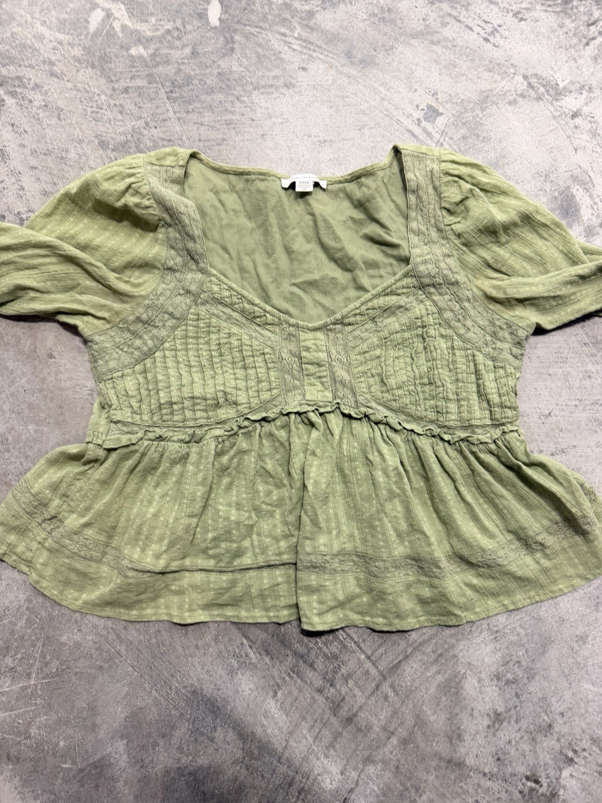 American Eagle Baby Doll Peasant Top Womens M Green 100% Cotton Crepe Lace Cute