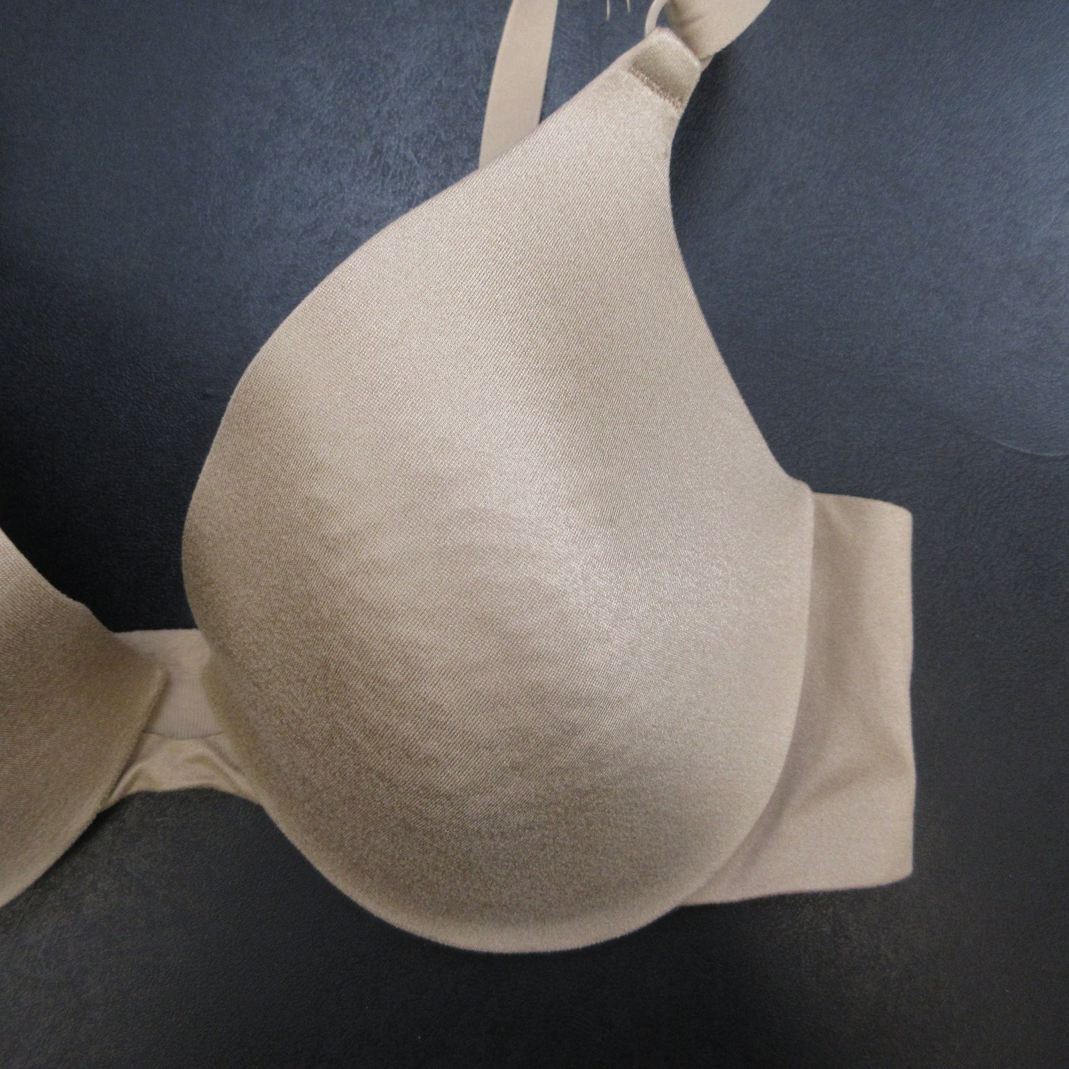 Maidenform Women’s Bra Nude 34D Padded Underwire Seamless T-Shirt Comfort
