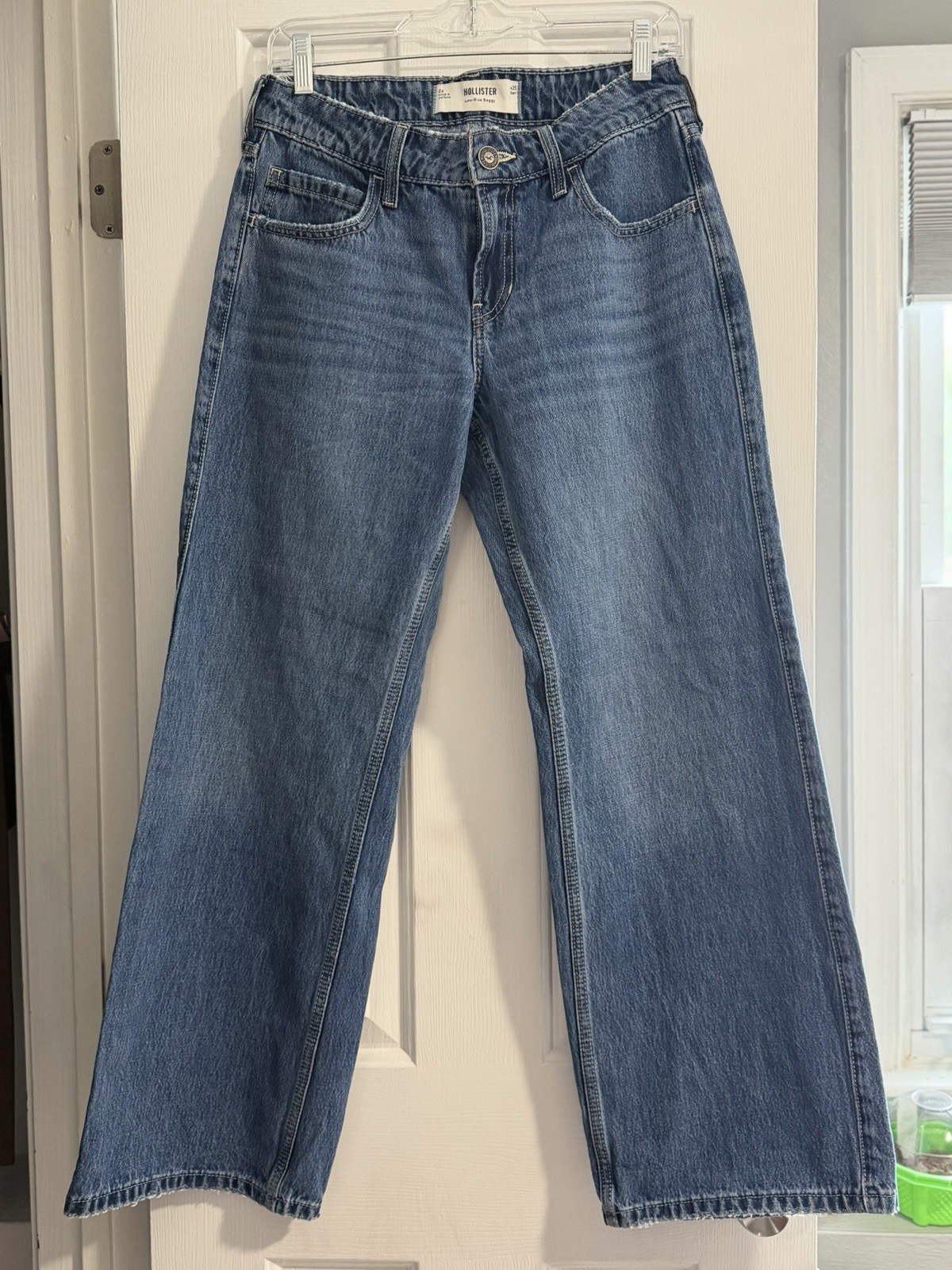 Hollister Low Rise Baggy Wide-Leg Blue Medium Wash Denim Jeans 5-Pocket