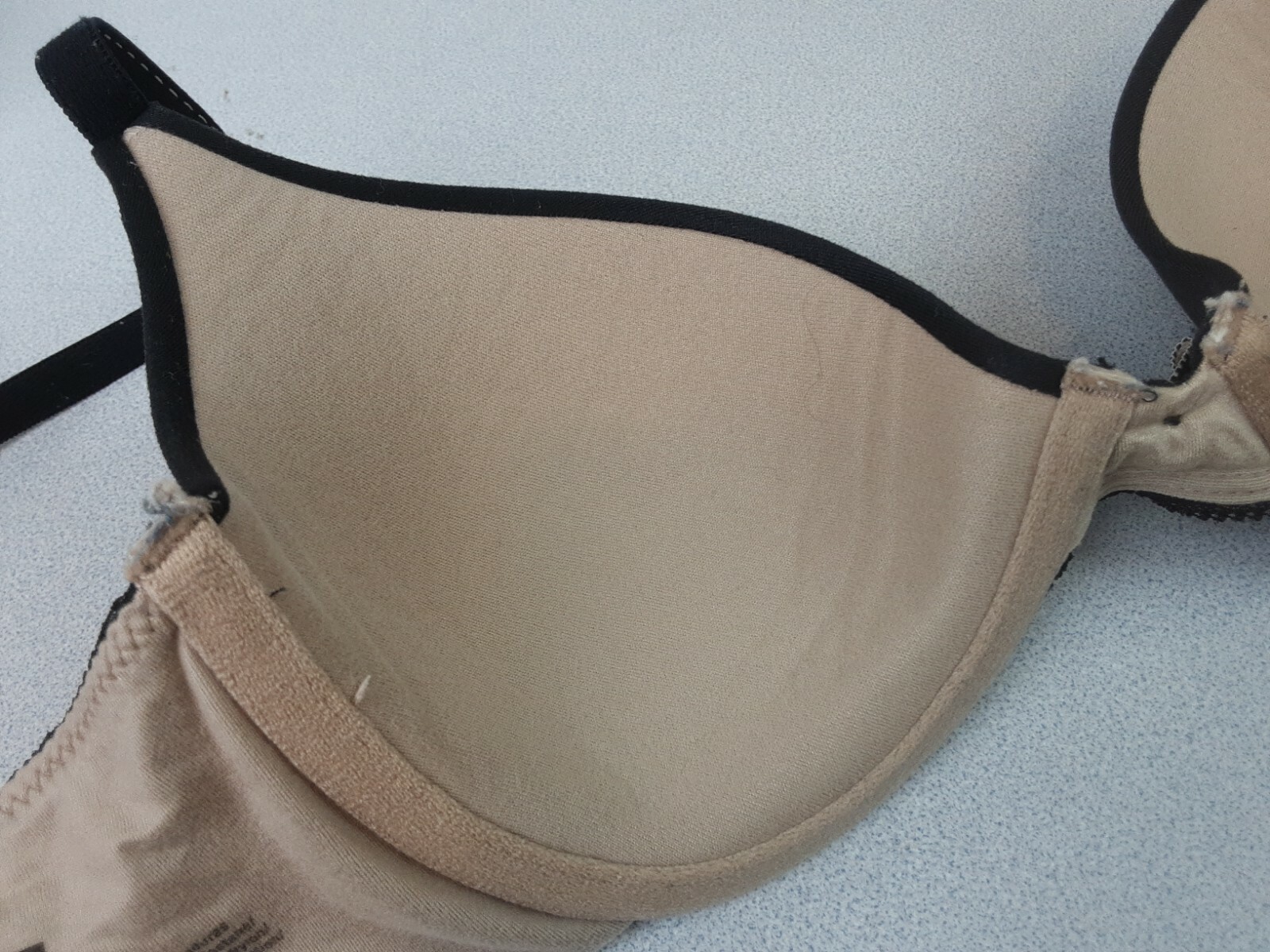Maidenform 09441 Comfort Devotion Black Nylon Underwire Bra Size 32 B (2)