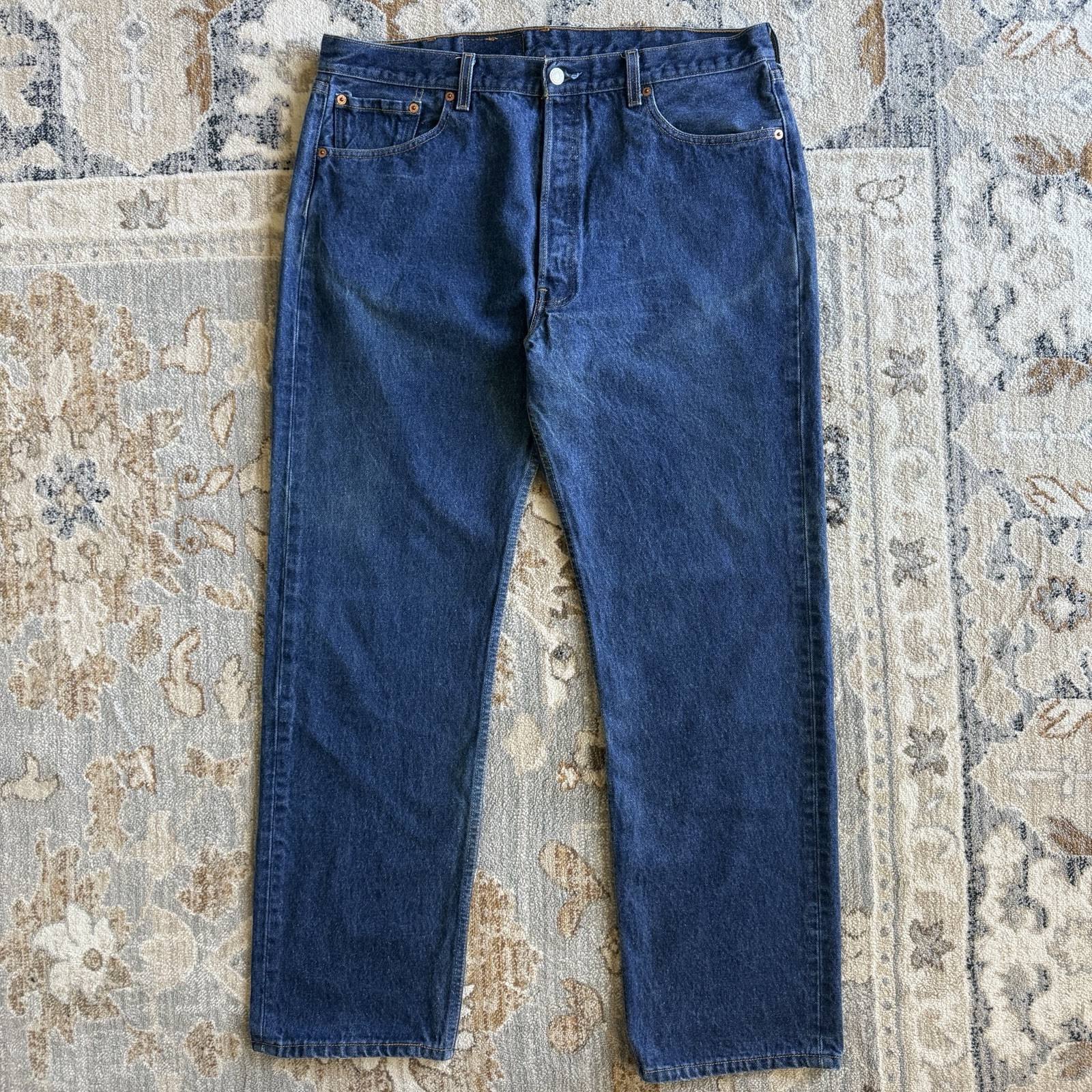 Vintage Levi’s Jeans Mens (FITS 36×31”) 501 XX Shrink To Fit Made in USA Denim