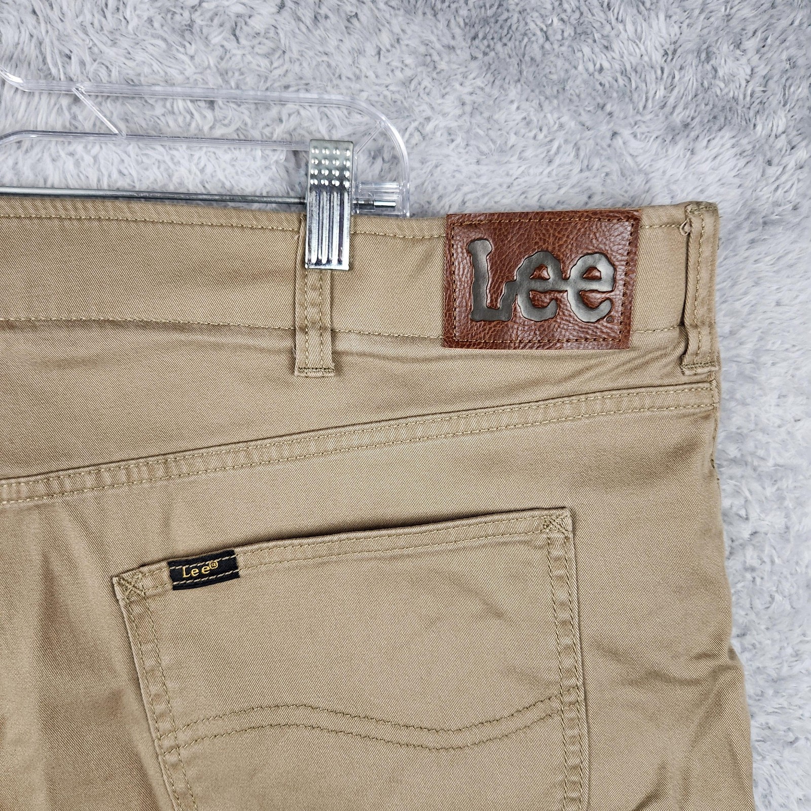 Lee Pants Mens 46×29 Beige Extreme Motion MVP Relaxed Fit Straight Leg Chino