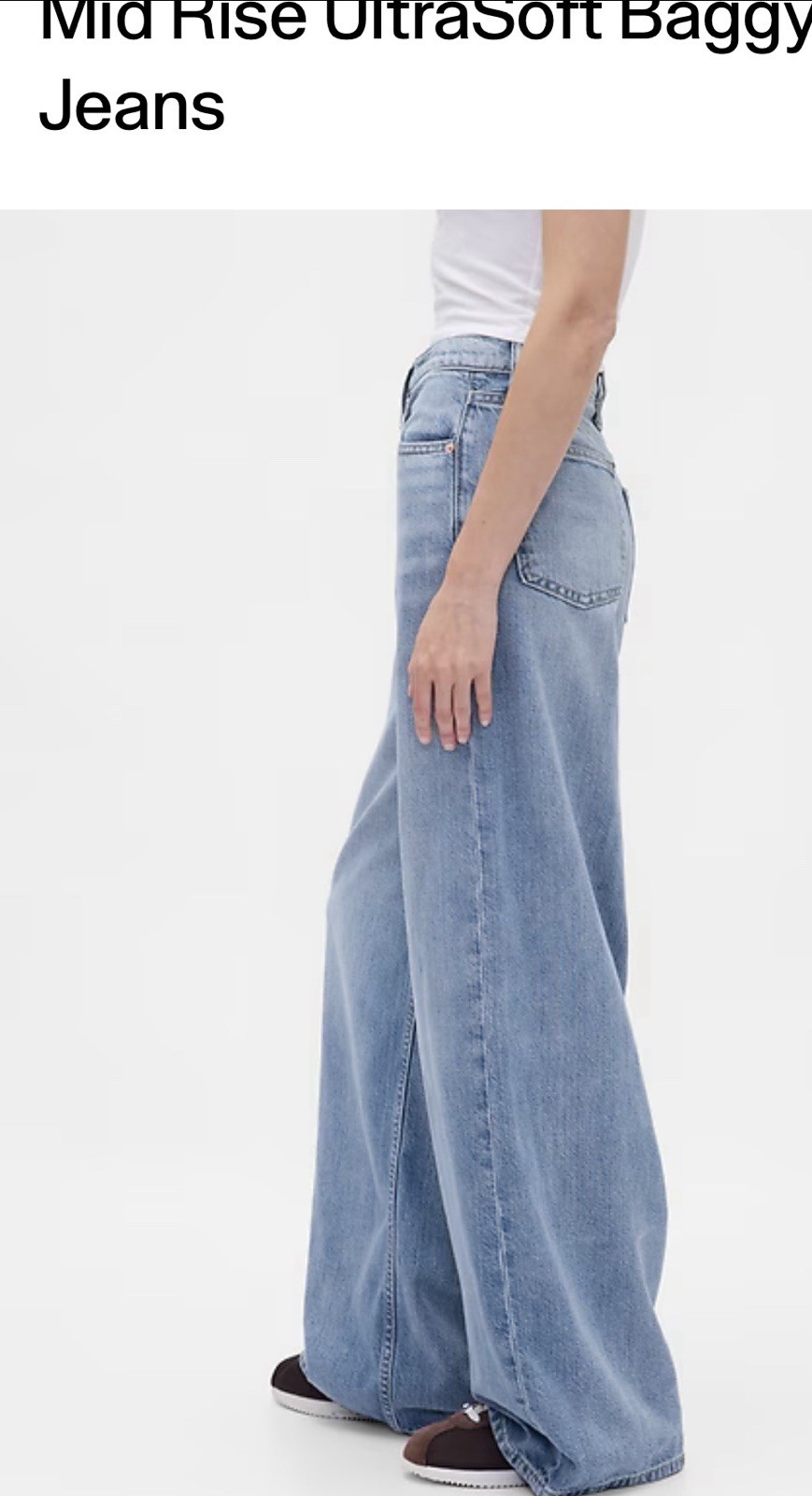 NWT Gap Baggy Mid Rise Jeans | Ultra Soft Denim | Size 2/ 26 Regular| Wide Leg