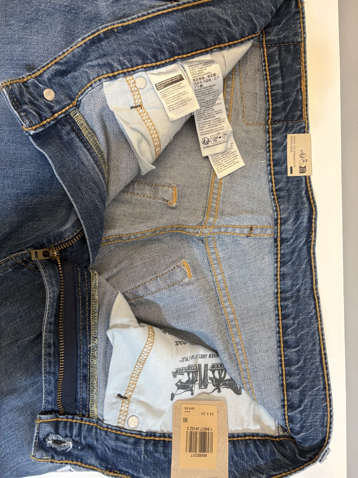 NWT-Levi’s Men’s 505 Regular Fremont Drop-Shot 34W x 30L