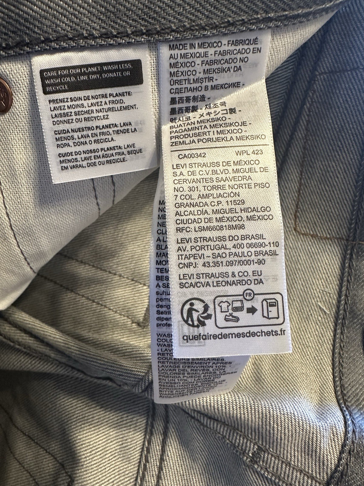 Levi’s Men’s 501 Original Shrink-to-Fit Jeans 36W x 32L, Silver Rigid – Stf