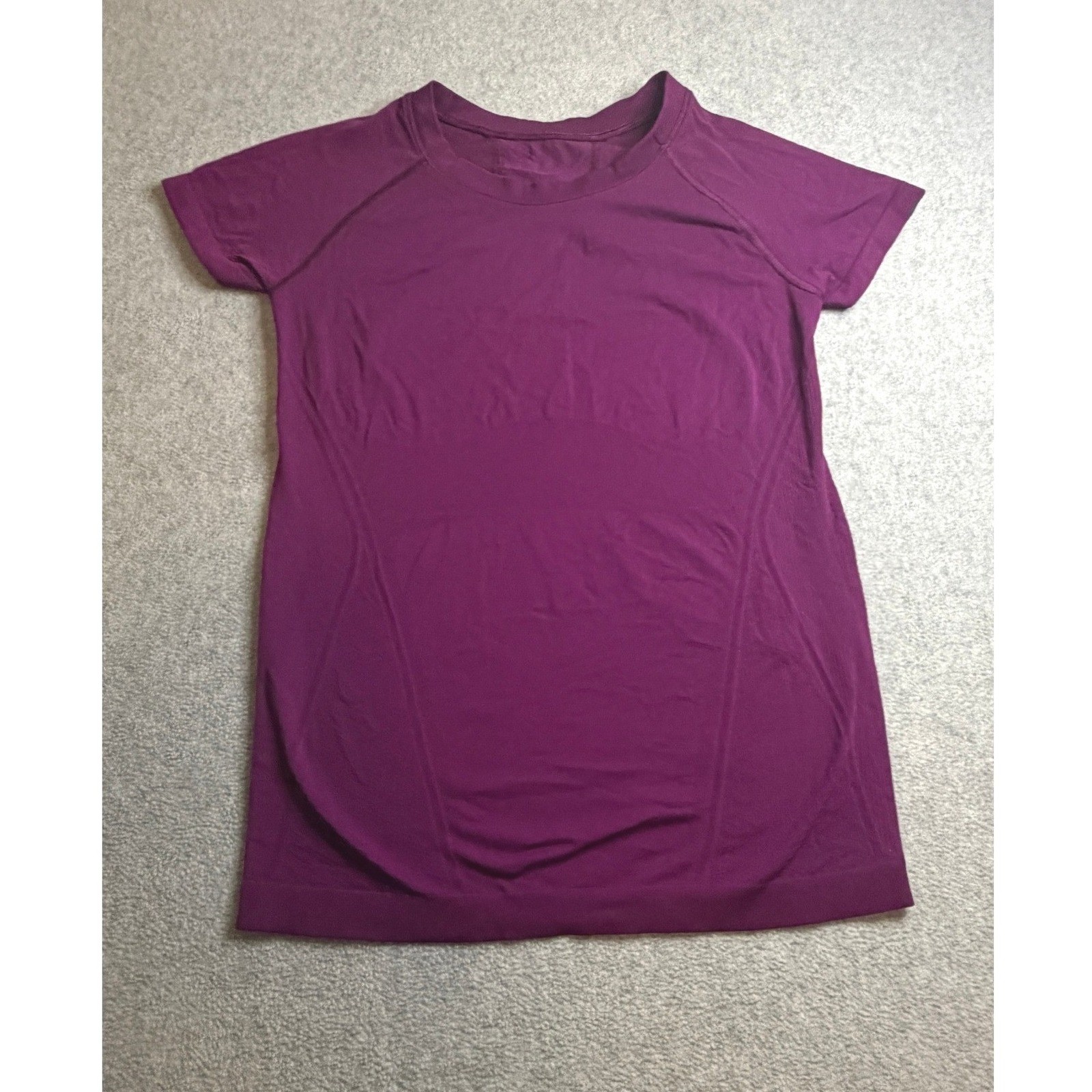Athleta Momentum Seamless Short Sleeve Training Tee Berry Purple Womens Small