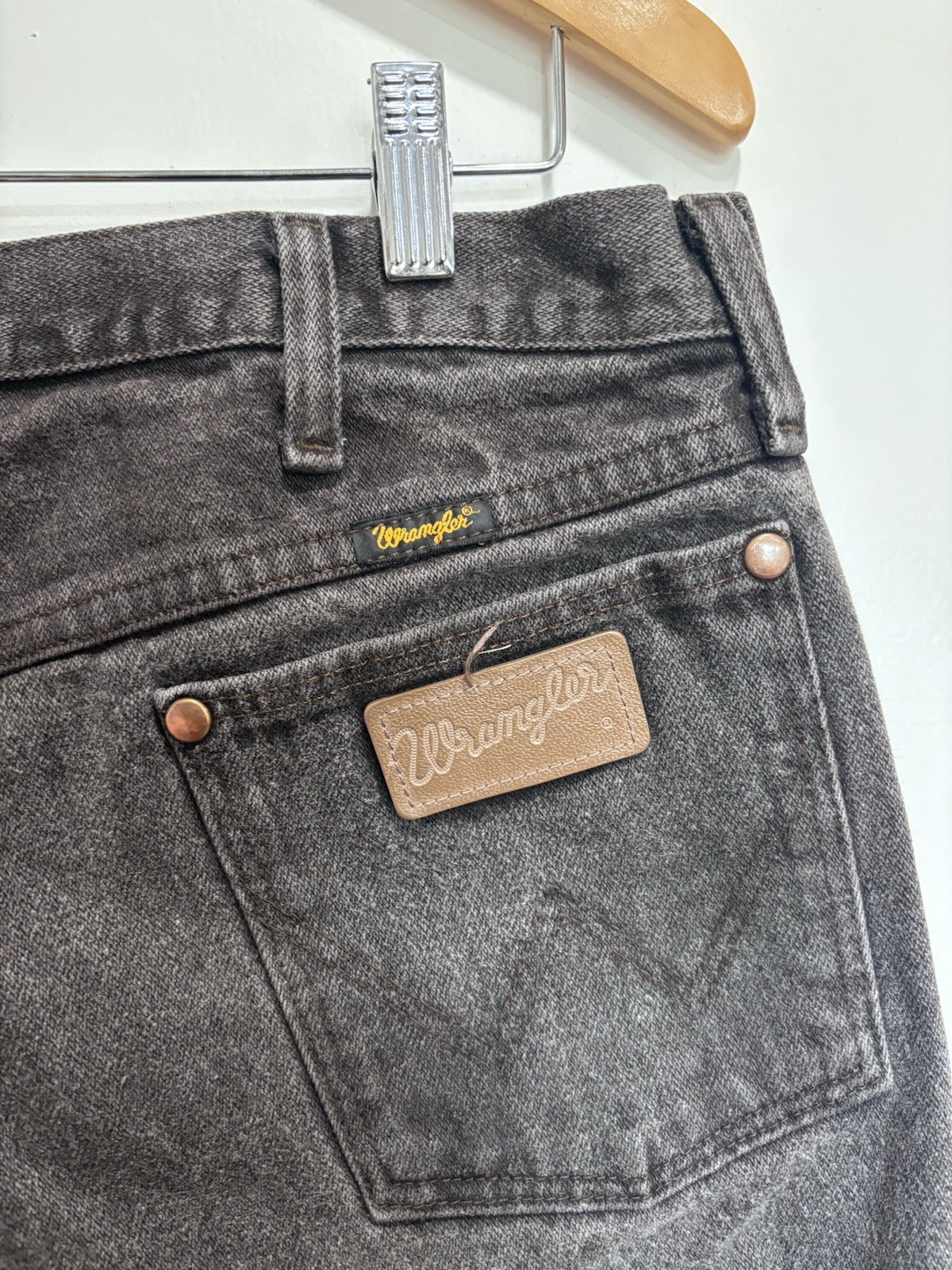 Vintage Wrangler Men’s Brown Dark Wash Denim Jeans Tapered Mid Rise 34