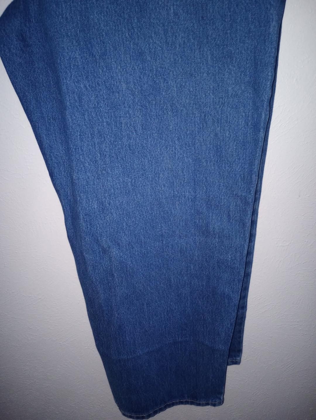 Kirkland Signature Men’s Size 46X29 Cotton Relaxed Fit Double Stitched Jeans NWT