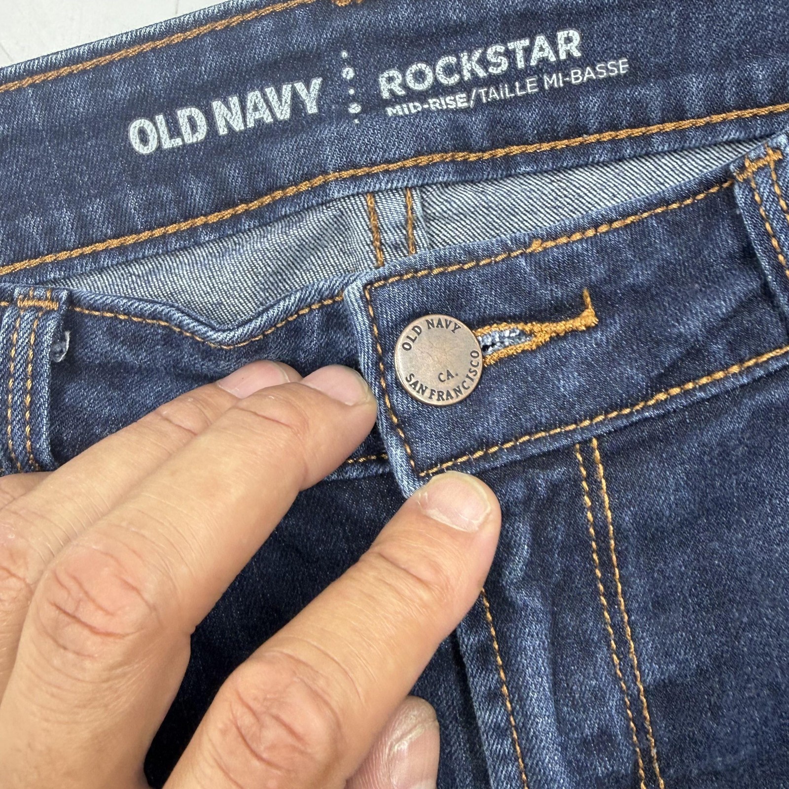 Old Navy Jeans Womens 6 L Blue Dark Wash Skinny Slim Distressed 5-Pocket
