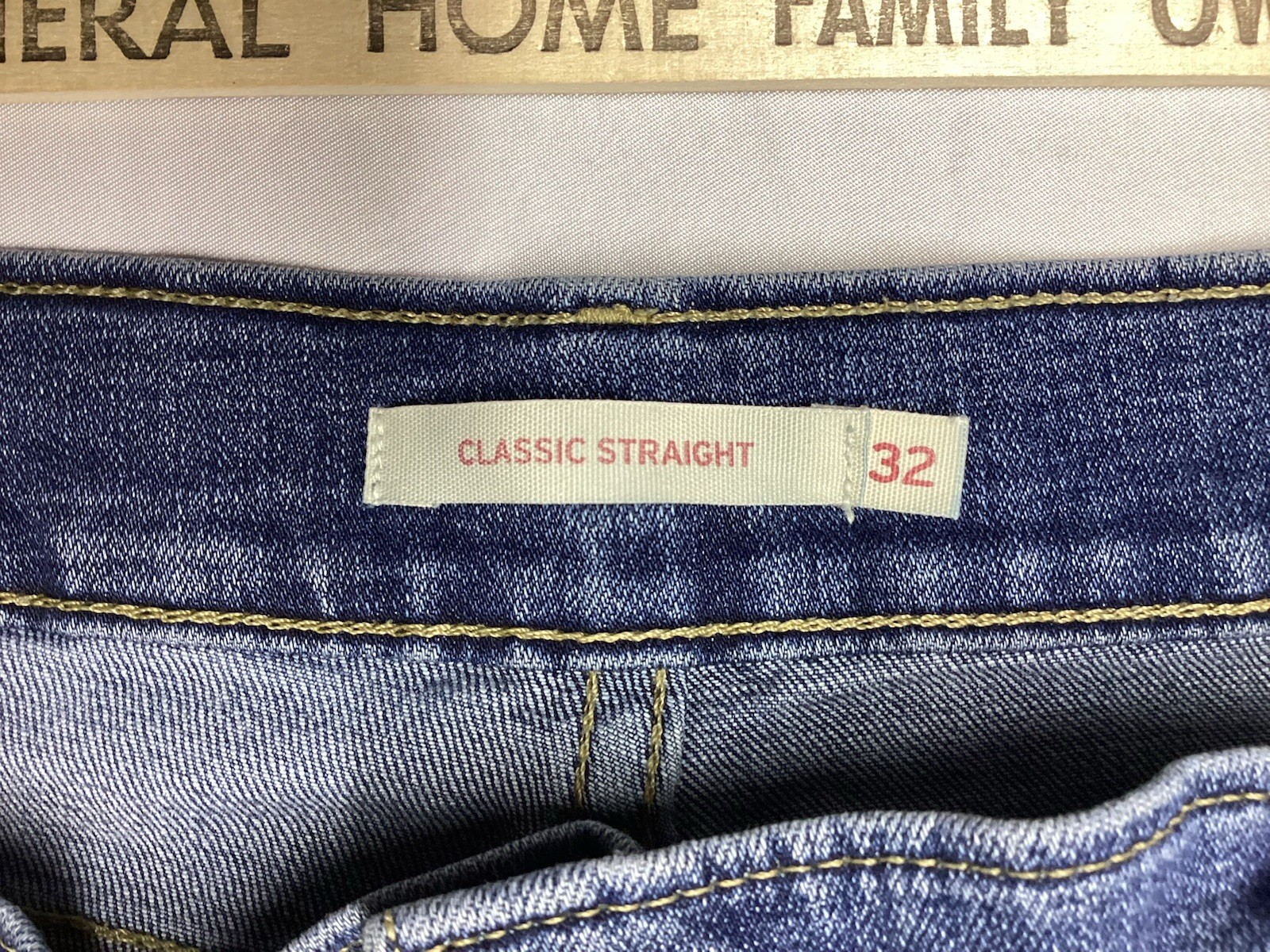 Levis Classic Straight Leg Jeans Medium Wash Stretch Womens 14 32×30