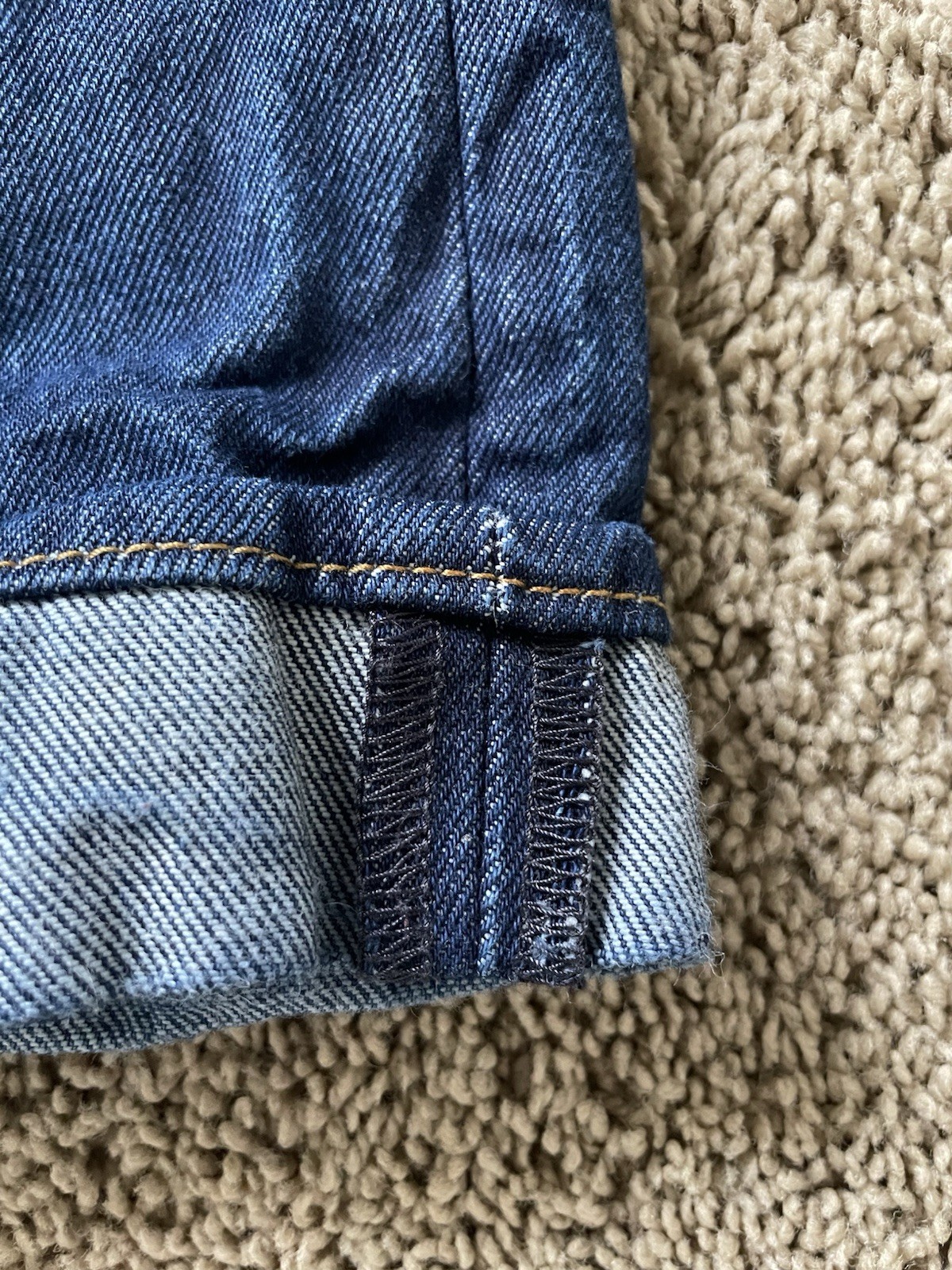Levis 501 Original Fit Men’s Jeans W32 L27 Button Fly Straight Leg Factory 4985