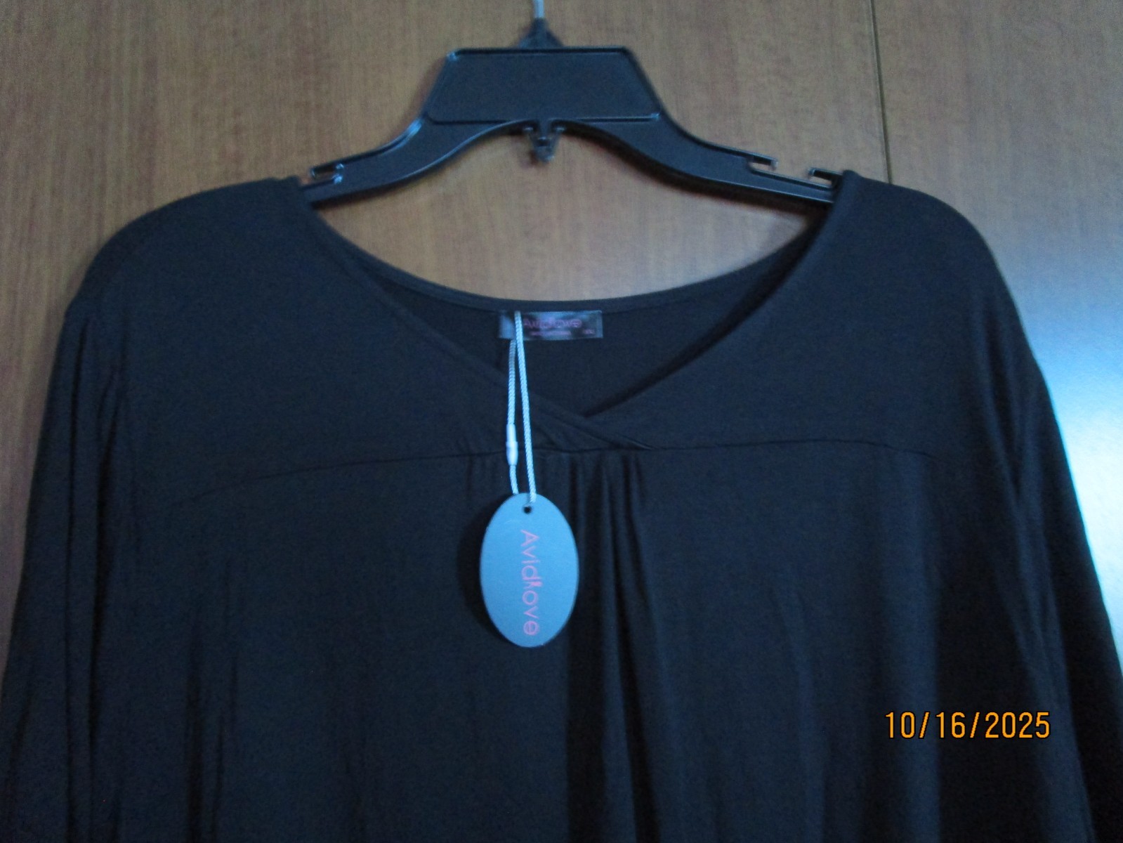 New Avid Love Black Top Sz XXL Rayon & Spandex Bust 49 Length 27.5 in