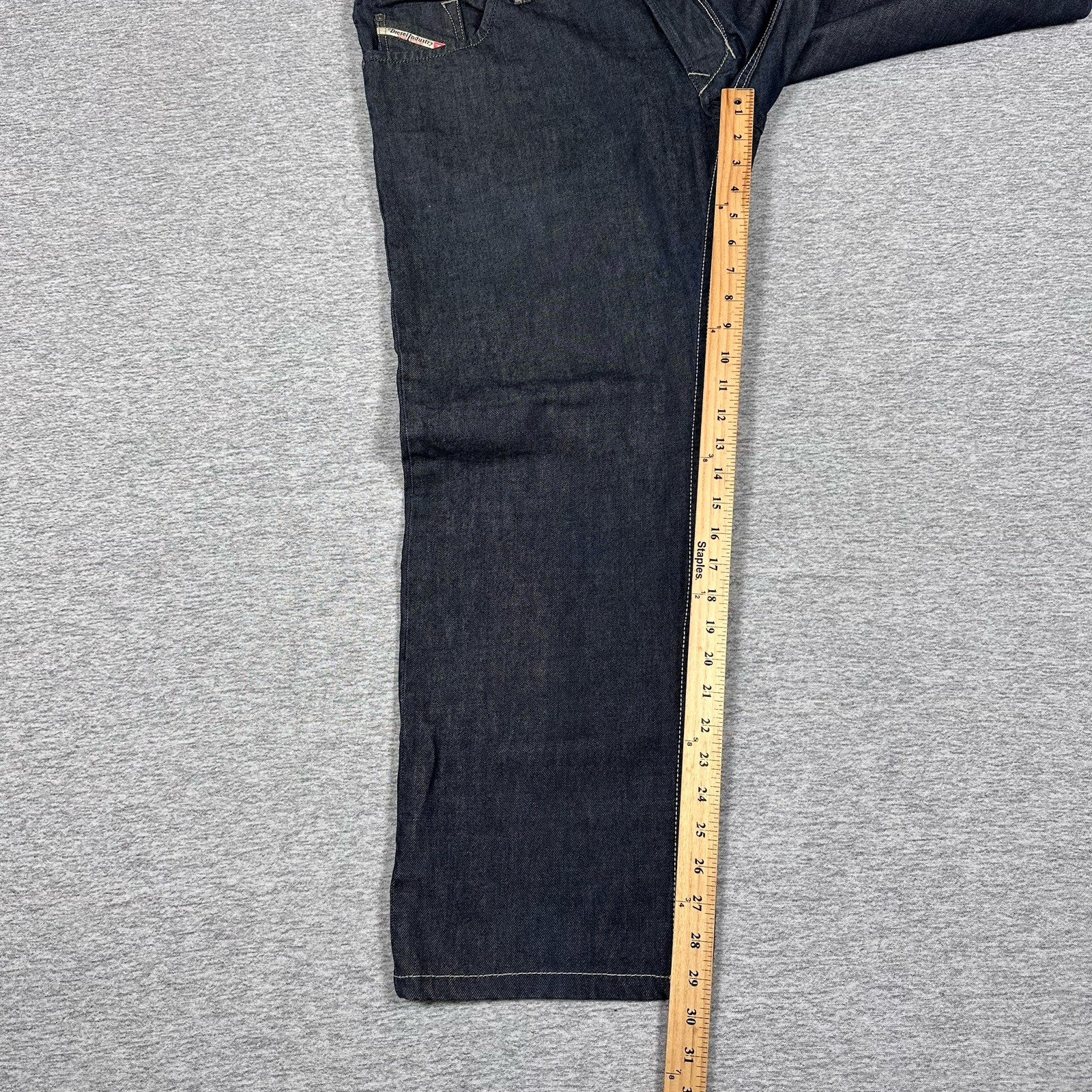 Diesel Jeans Mens Size 40×30 Raw Blue Denim Larkee Straight Button Fly Designer