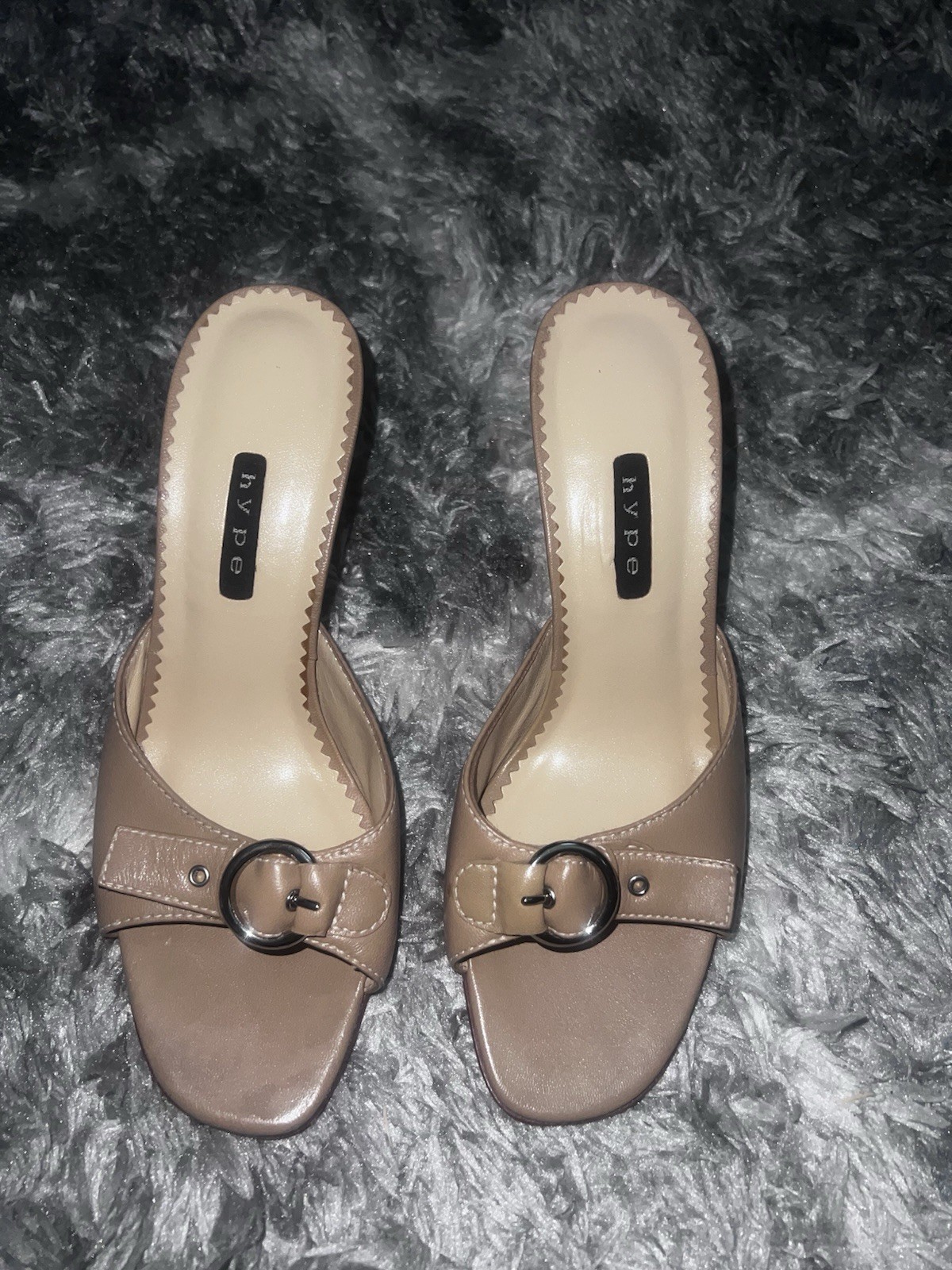 Hype Women’s Nude Mule Heels Size 7M Slip On Block Heel Sandals Buckle Detail