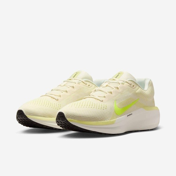 Nike Air Winflo 11 Men Neon Yellow NEW size 15