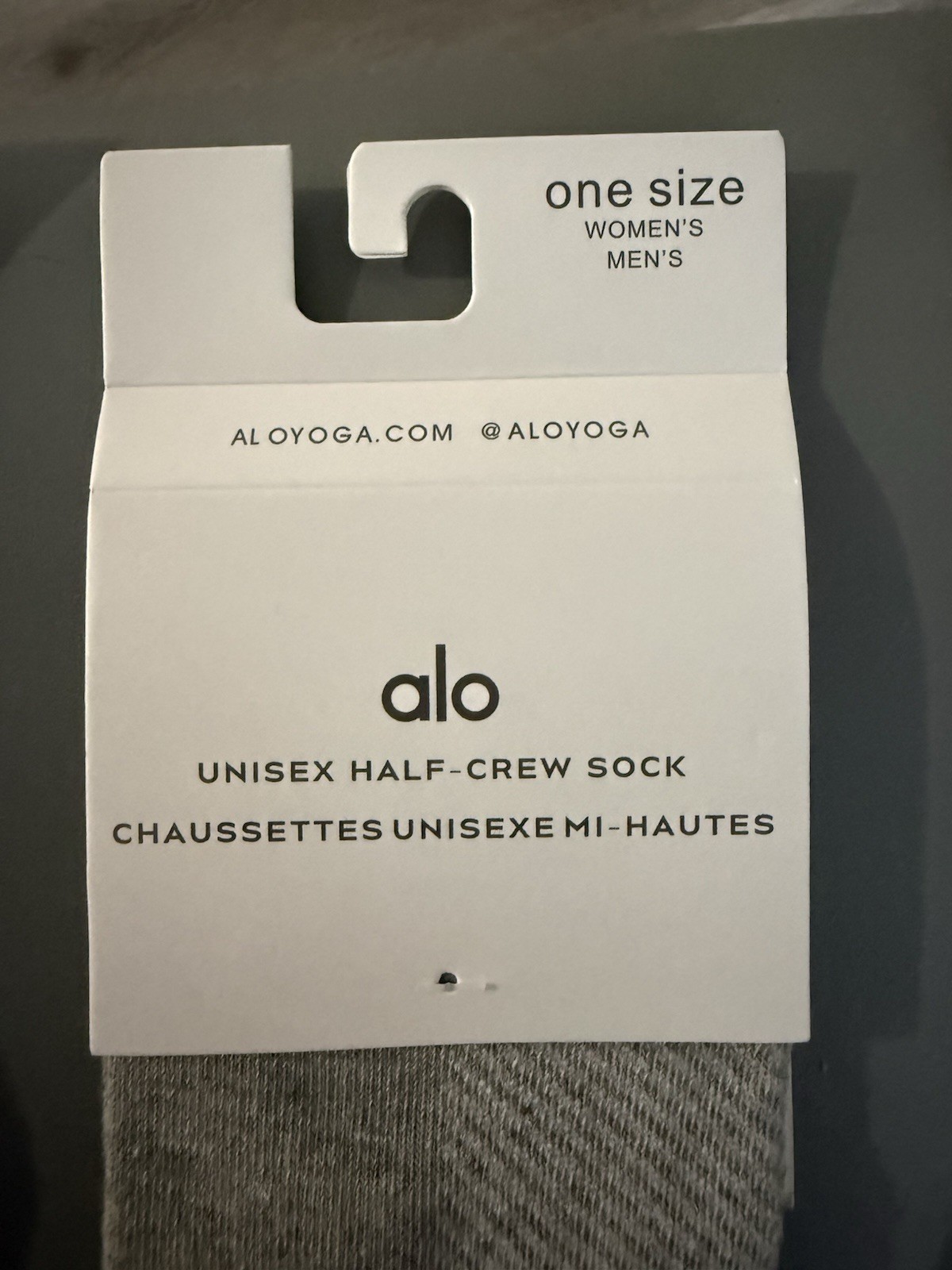 Alo Unisex Crew Socks 3 Pairs Gray/Blue One Size Herringbone Logo