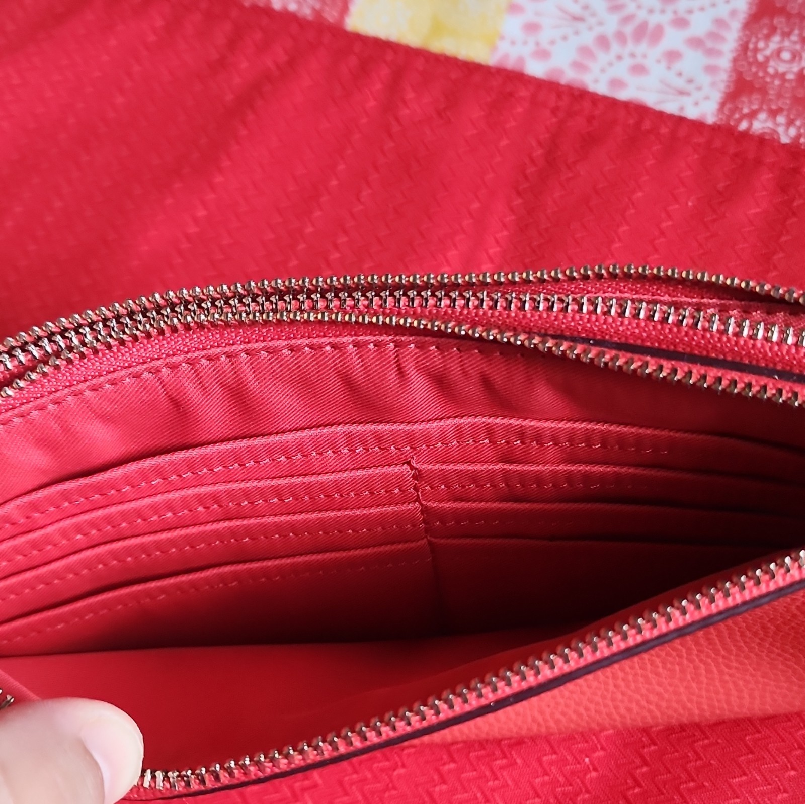 NWT Coach F87587 Double Zip Wristlet Coral Pebbled Leather Wallet