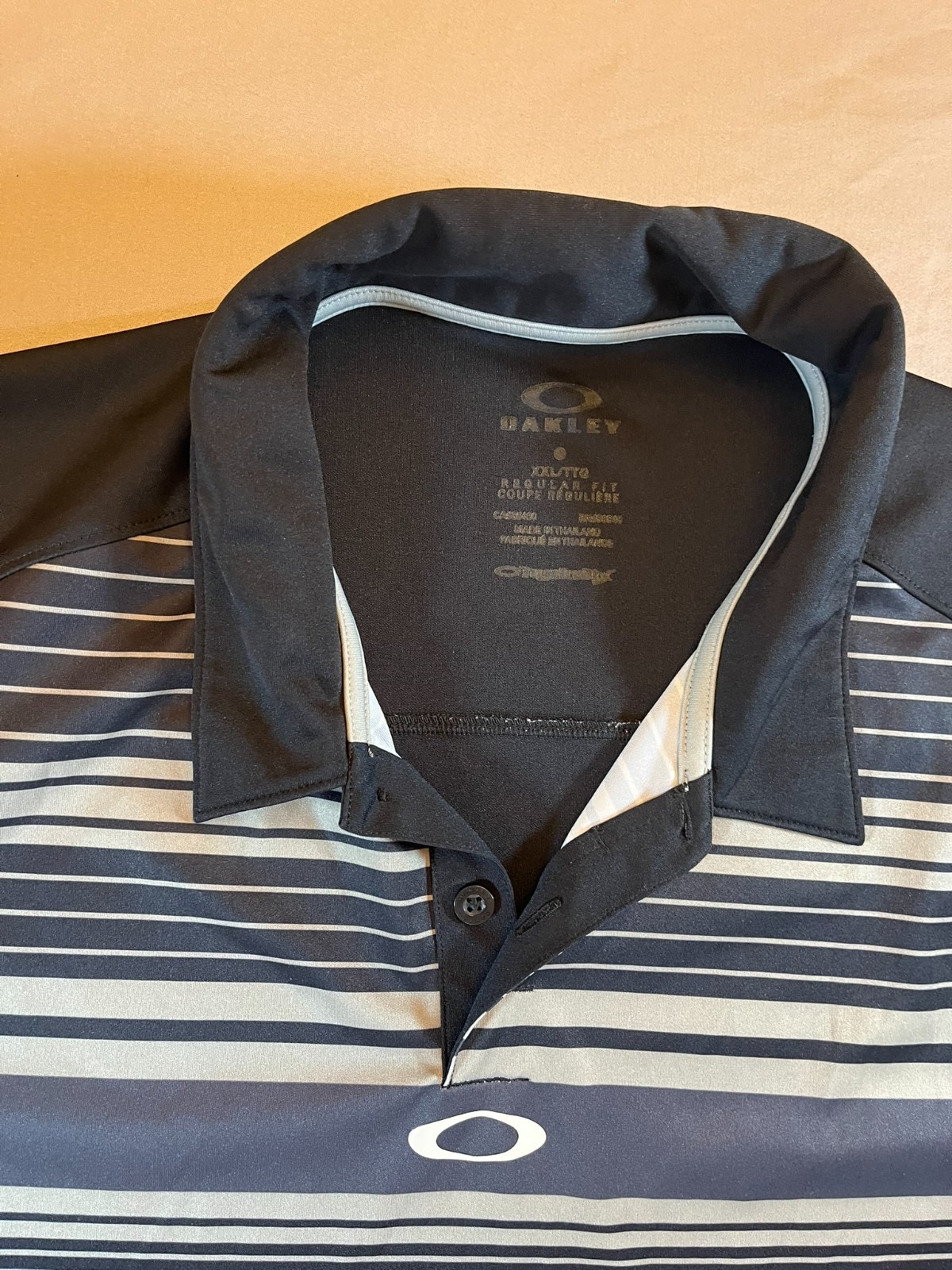 Men’s Oakley Black & Gray Striped Golf Shirt – Size XXL