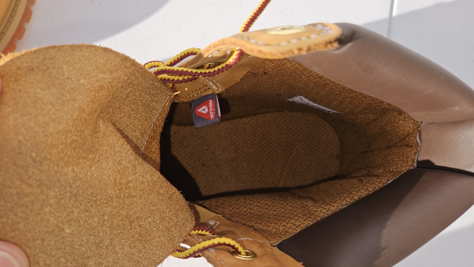 Timberland 6″ Premium Waterproof Boot Wheat Nubuck Size 7Y Ships TODAY
