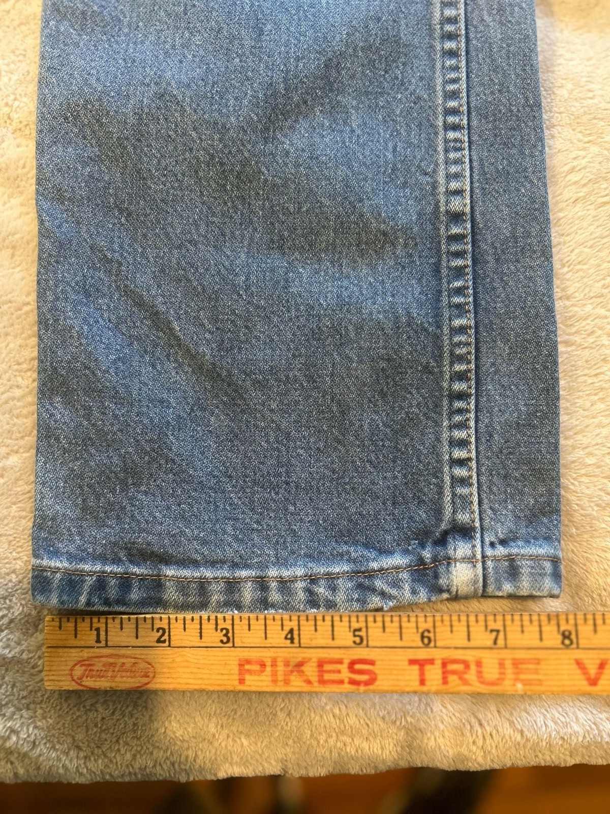 Vintage Wrangler 13MWZ Cowboy Cut Rigid Denim Jeans 33×32