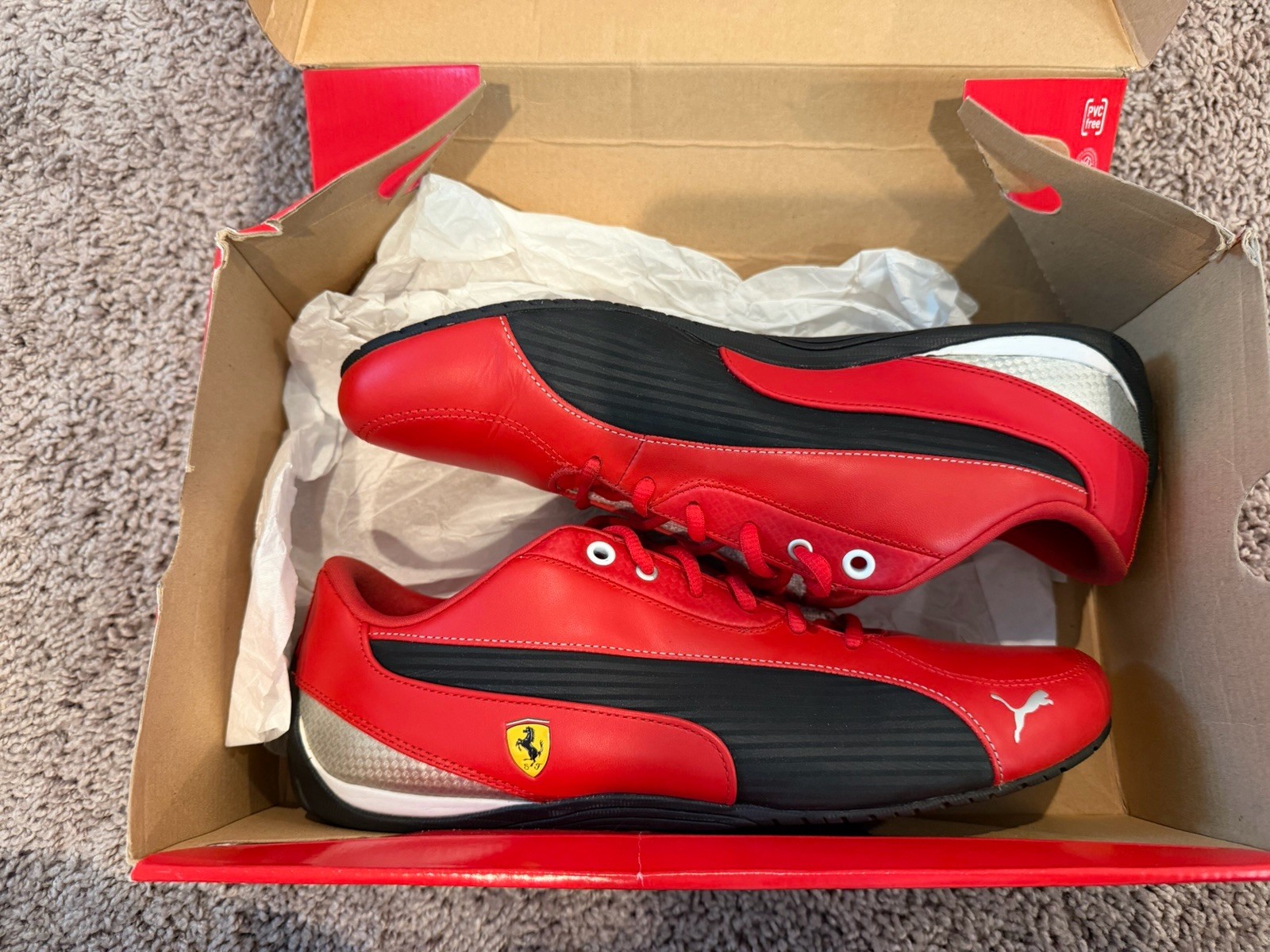 PUMA Drift Cat 4 SF Ferrari Men’s Low Top Leather Lace-Up Sneakers Red/Black