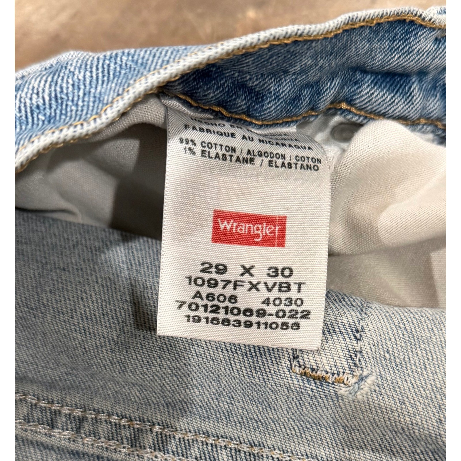 Wrangler Mens Premium Quality Light Wash Straight Leg Jeans 29×30 1097FXVBT