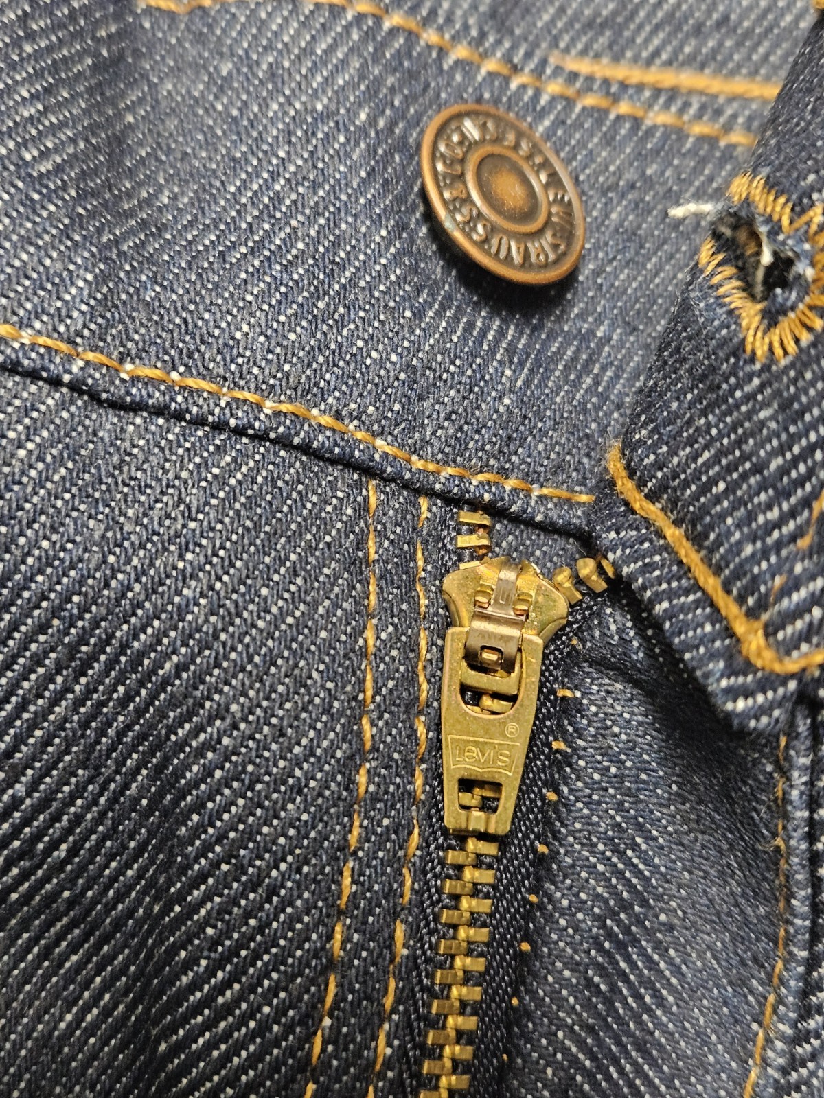 Vintage 80s Orange Tab Levi’s 517 Boot Cut Jeans Dark Indigo Blue Raw 32×29 USA