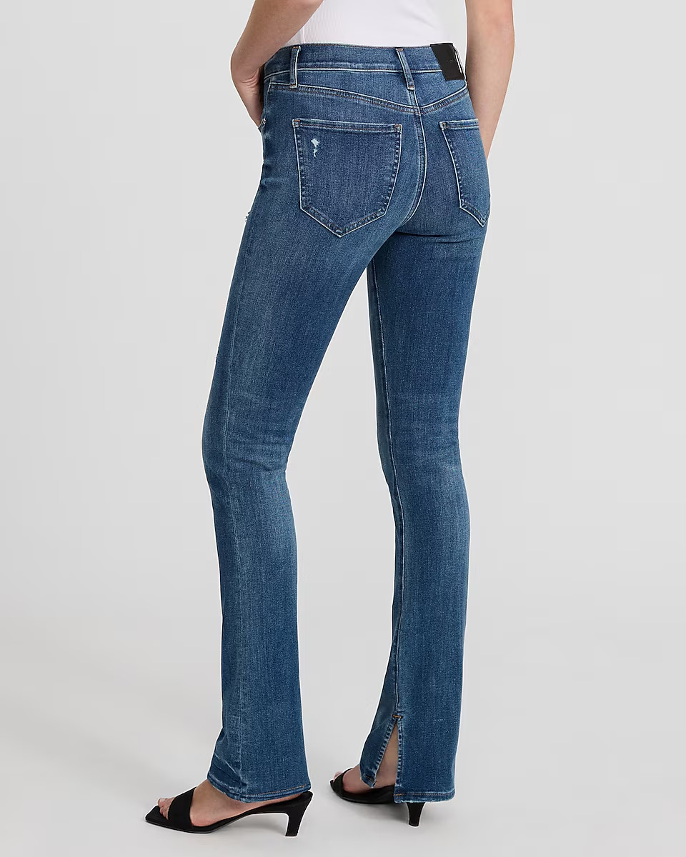 NWT $98 Mid Rise Medium Wash Distressed Skyscraper Jeans 4s