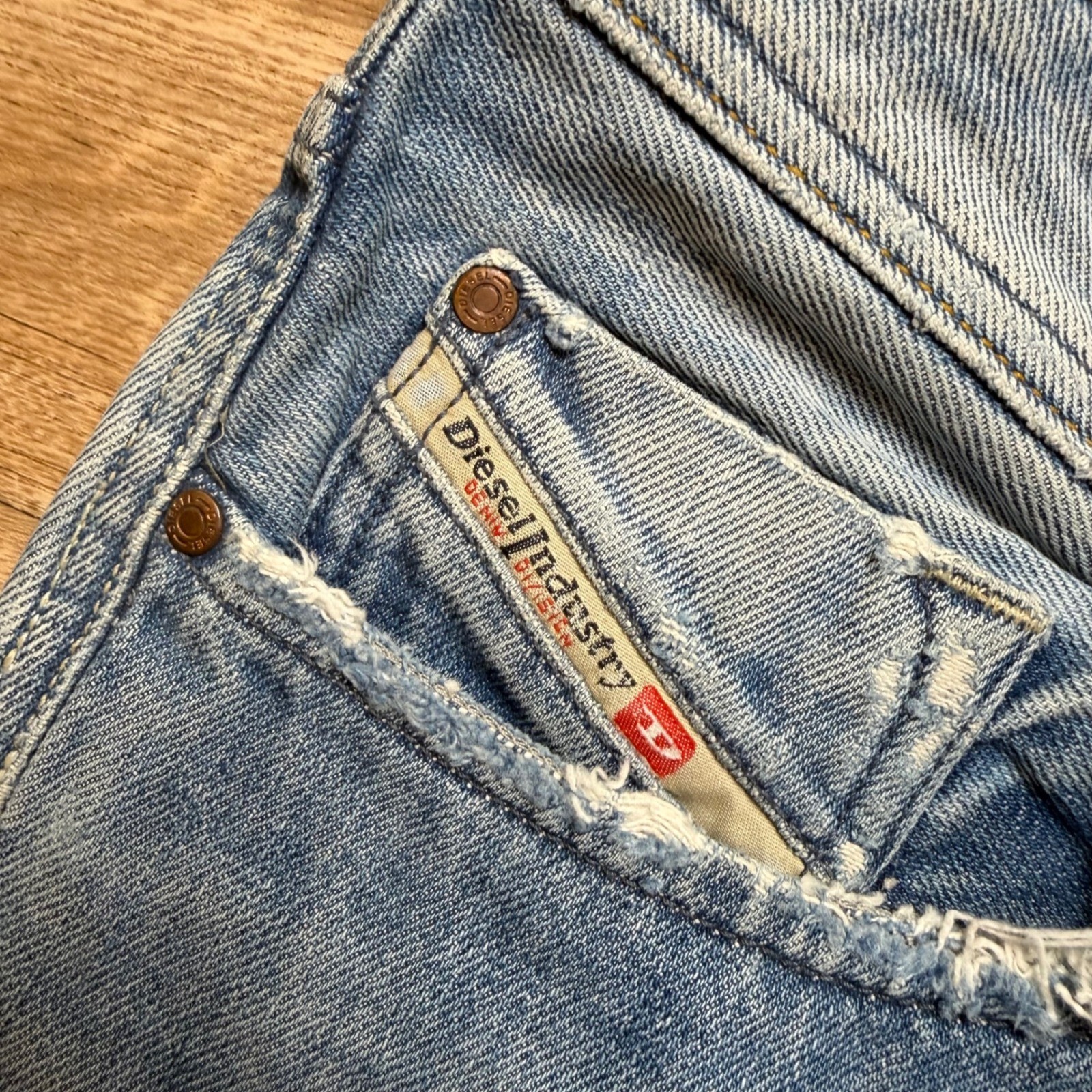 Diesel Larkee Jeans Men 36×32 Blue Light Wash Regular Straight Distressed 008AT