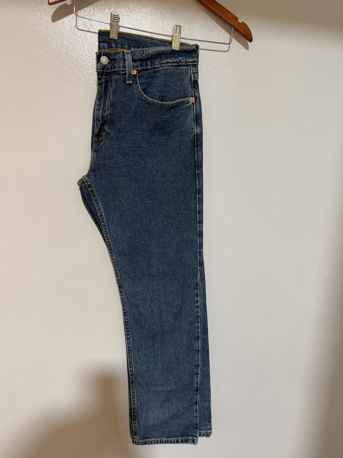 Levi’s Men’s Taper Blue Medium Wash Stretch Denim Jeans Low Rise 5-Pocket
