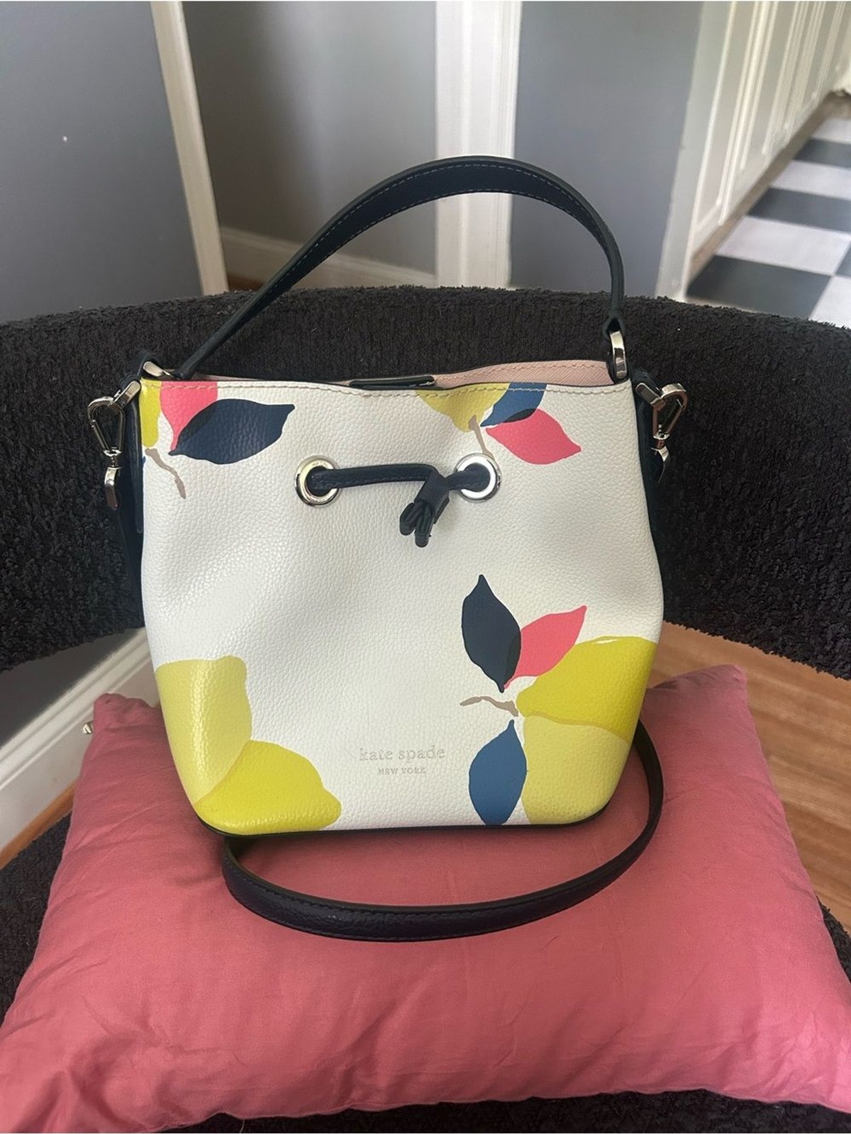 NWOT Kate Spade Eva Lemon Zest Small Bucket Bag