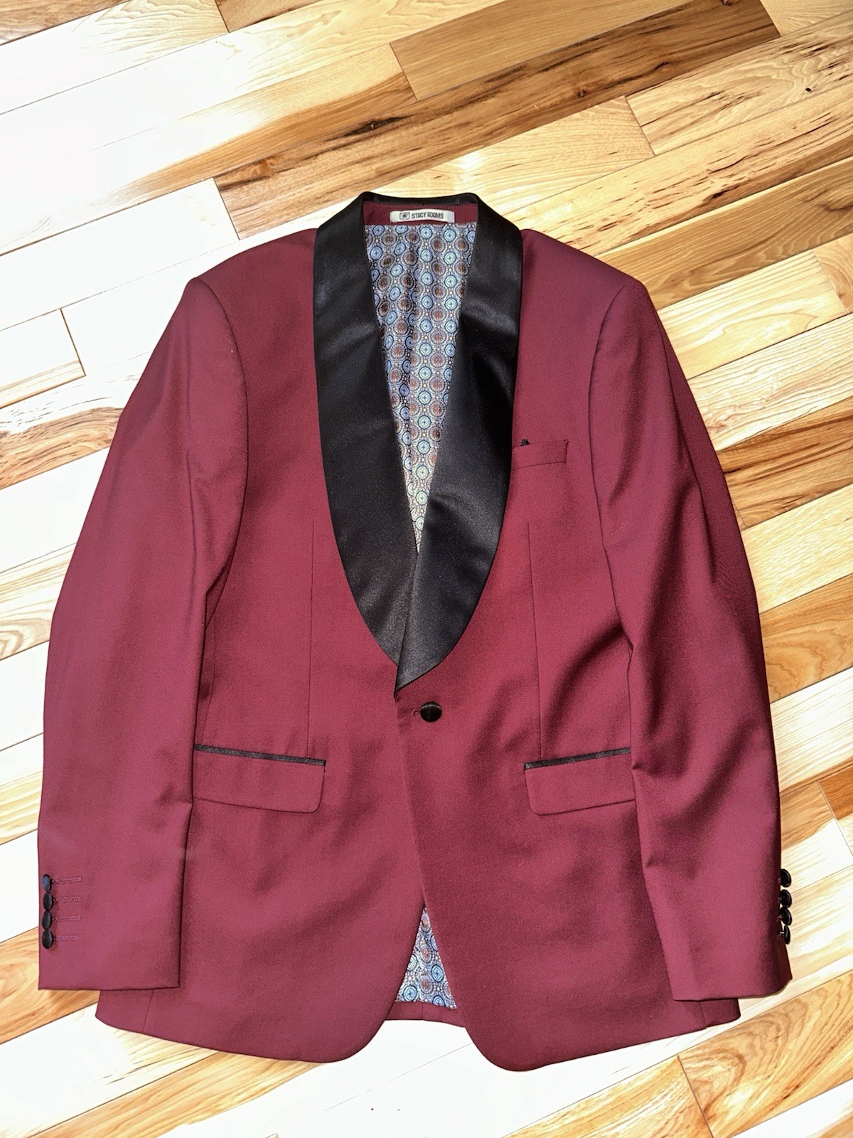 Men’s Burgundy Suit 38R Slim Fit 3 Piece Prom Wedding Formal $395 Retail