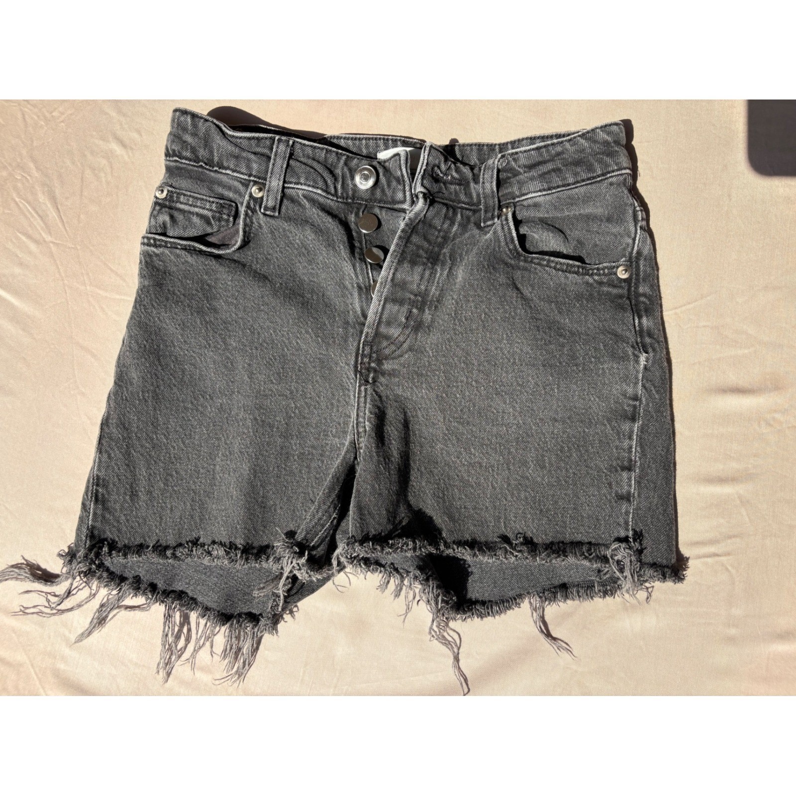 H&M Washed Black High Waisted Distressed Denim Shorts size 4