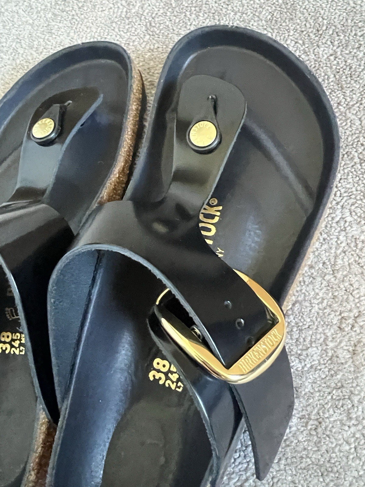 Birkenstock Black High Shine Leather Gizeh Big Buckle Sandal Size 39