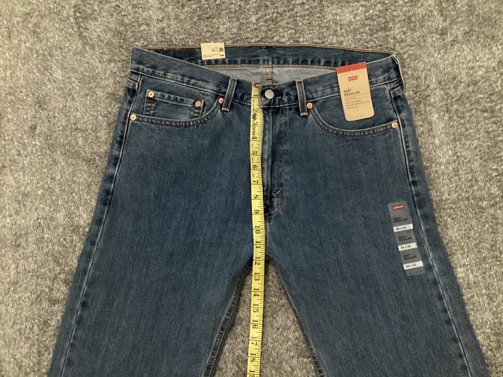 Men’s Levi’s 505 Straight Leg Cotton Regular Fit Size 36X32 Brand NEW