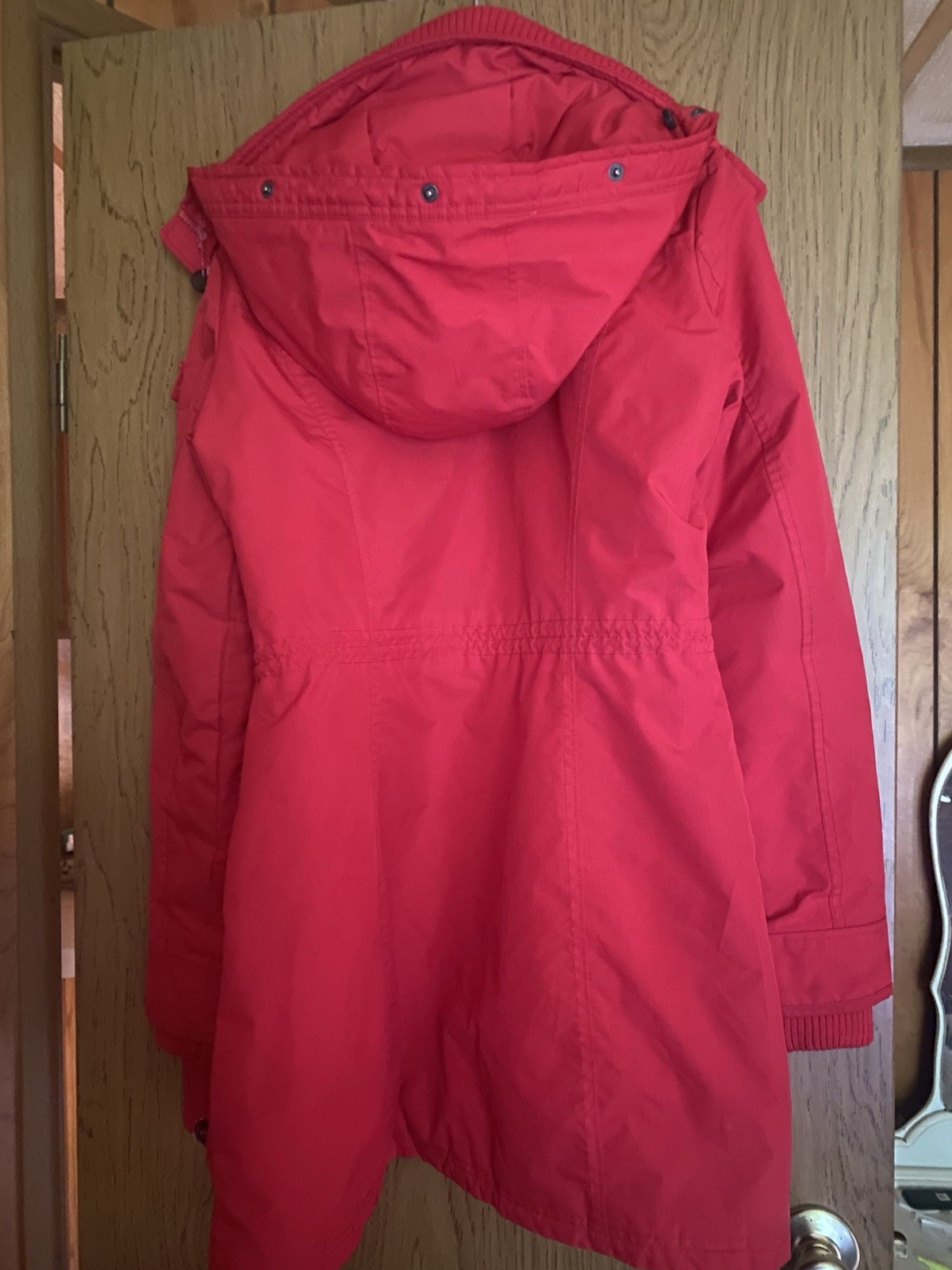 Abercrombie & Fitch Woman’s Red Long Hooded Coat Quilted Lining Zip Pocket M