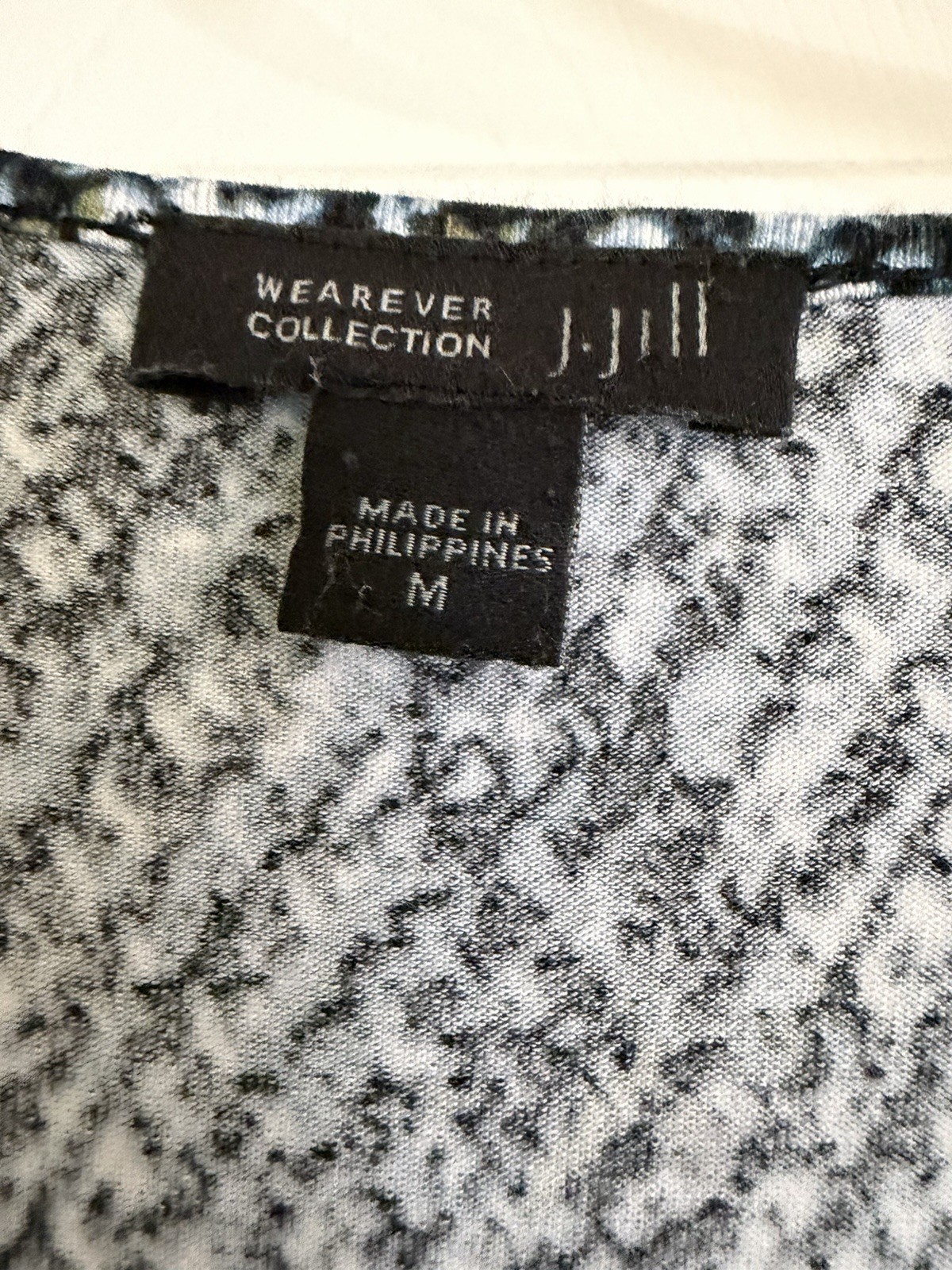 Ladies J. Jill Wearever Collection Black & blue Blouse Tunic