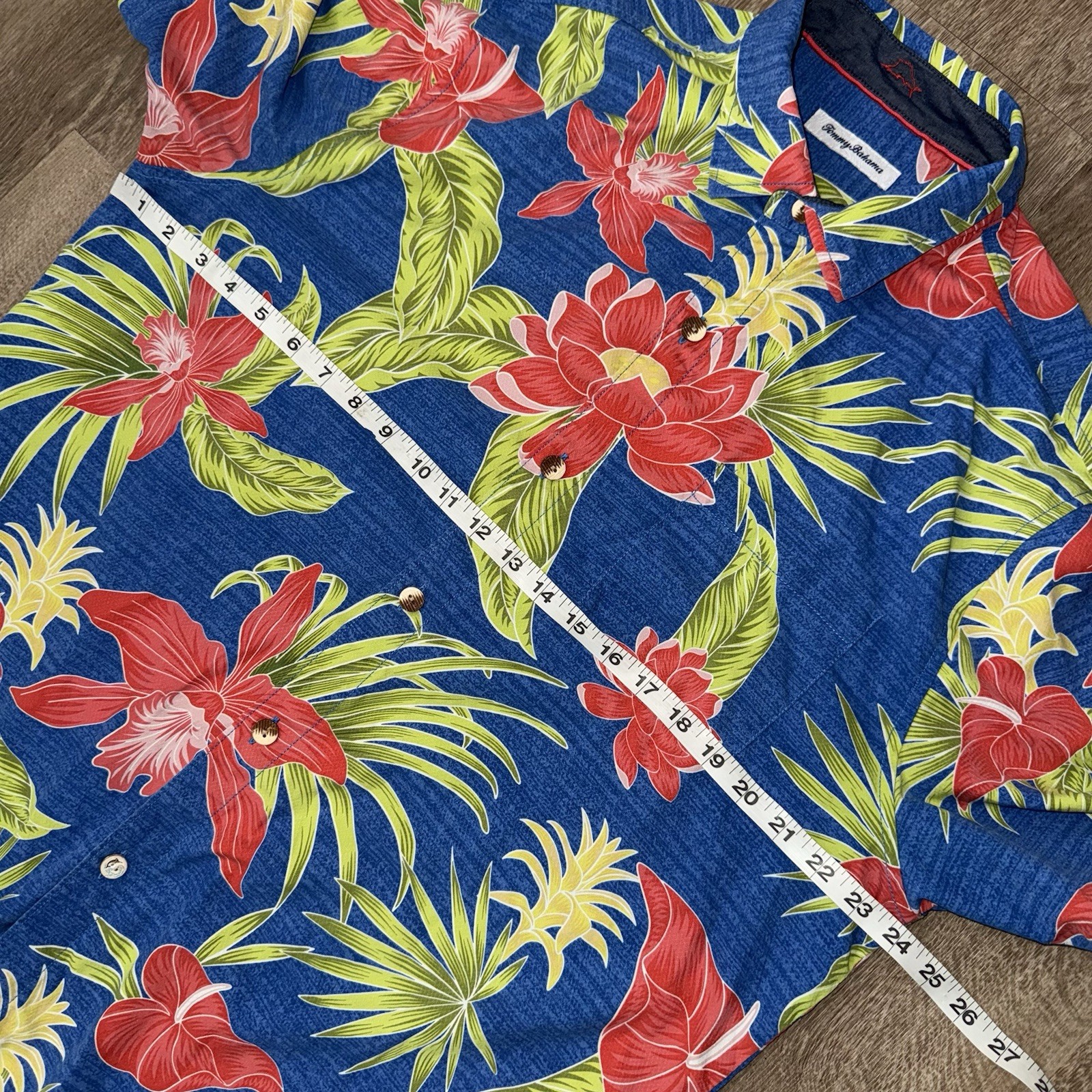 Tommy Bahama IslandZone Silk Camp Shirt Colorful Floral Hawaiian Men’s Large