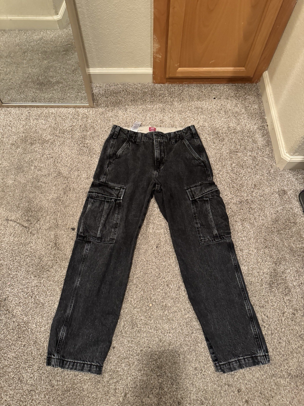 Levi’s 568 Loose Cargo Black Washed Jeans Pants Men’s Size 32X32 90’s Style NEW