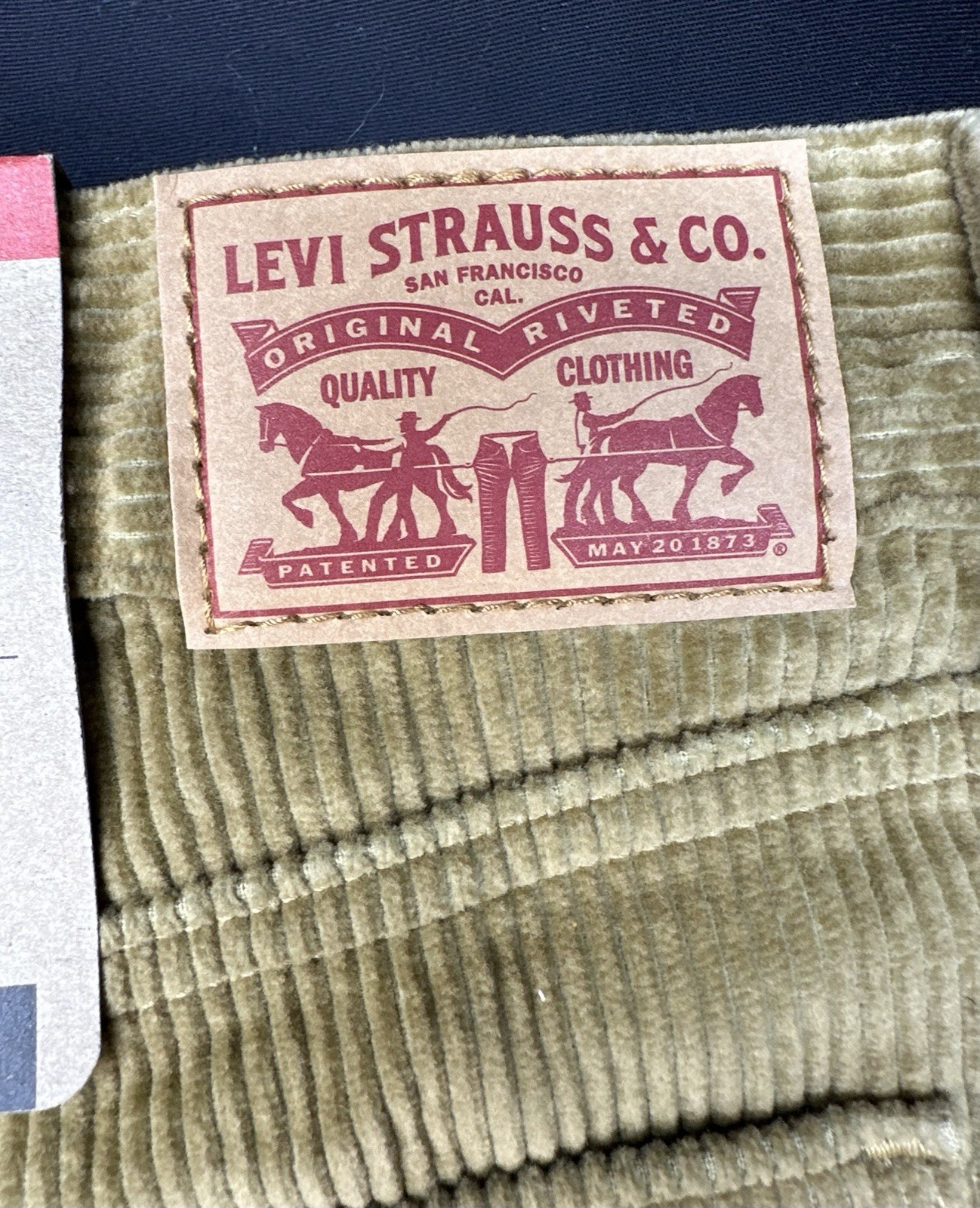 Levi’s 311 Shaping Skinny Corduroy Jeans Men 29×30 Tan Mid Rise NWT