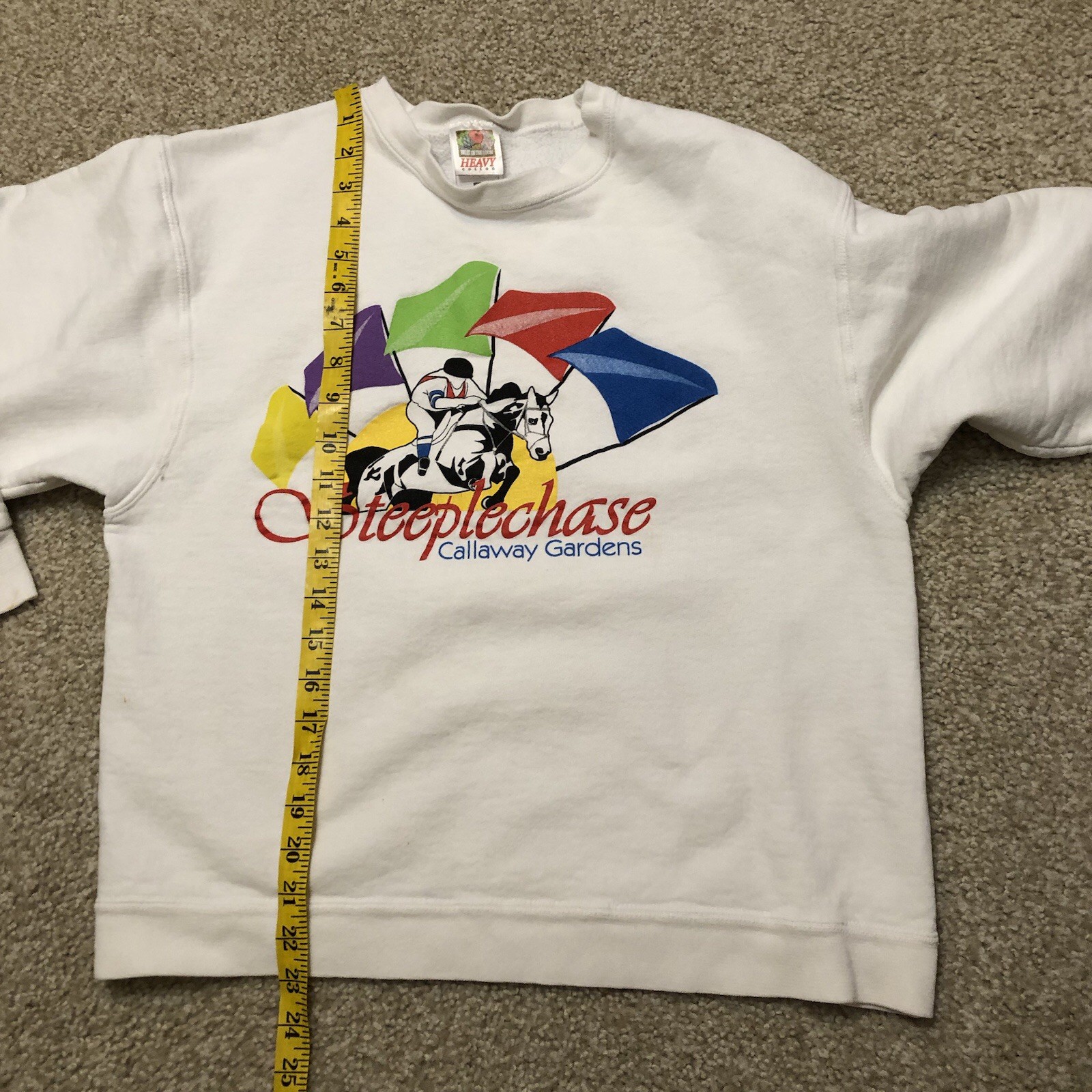 Vintage Steeplechase Horse Race Caraway Gardens Sweatshirt Small/Medium White