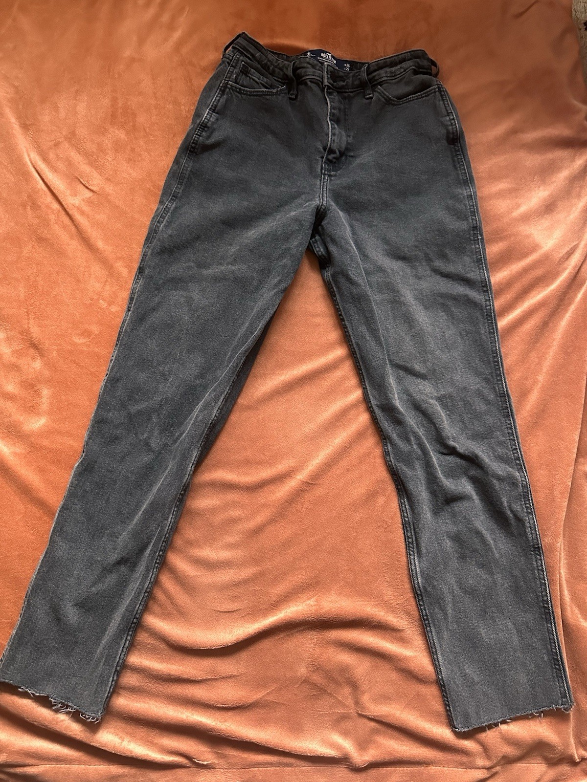 Hollister Black Wash High Waist Mom Jeans Size 26