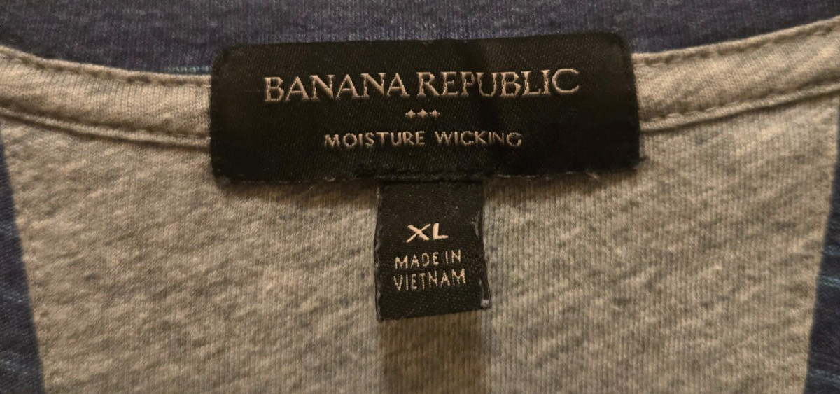 Banana Republic Mens Heathered Blue Henley T-Shirt Moisture Wicking Size X-Large