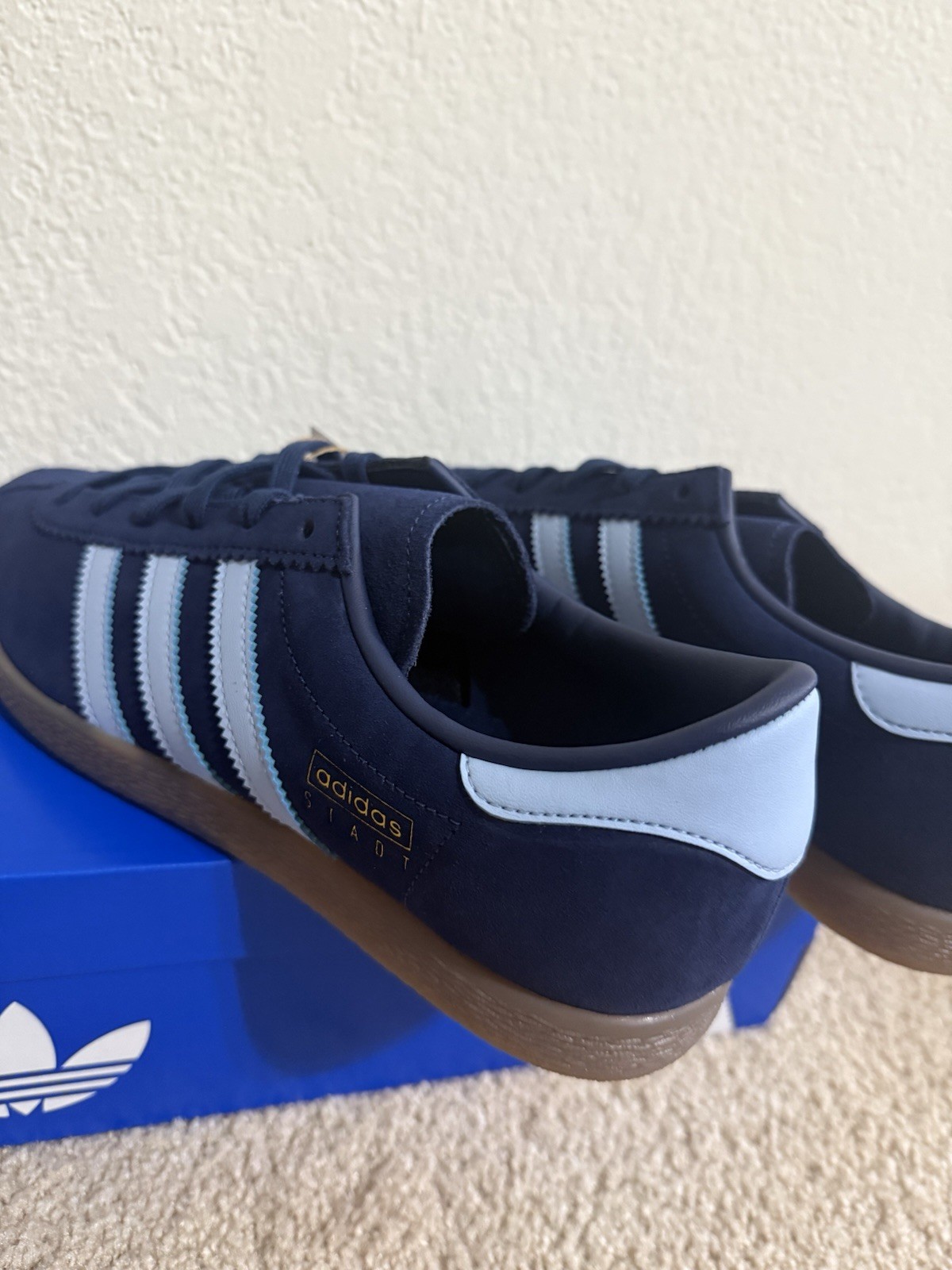 adidas Originals Stadt Men’s Athletic Sneakers Shoes New Multiple Sz Available