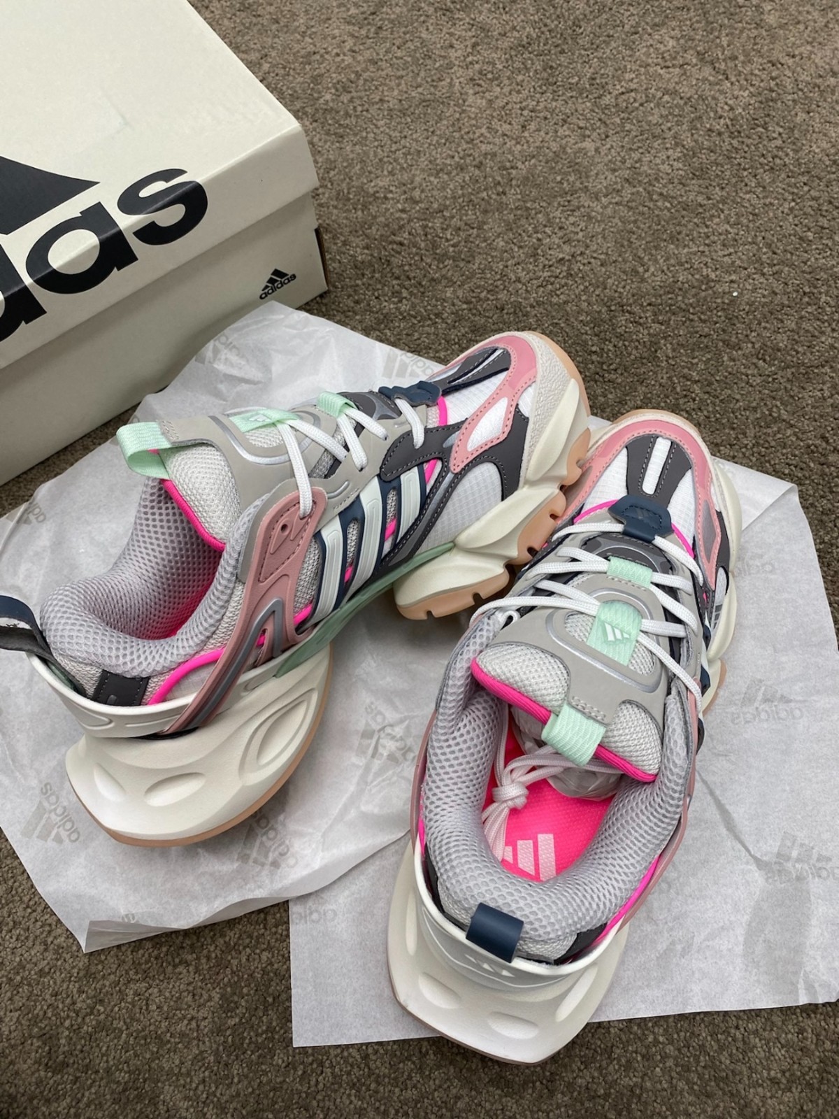 adidas XLG Runner Deluxe Casual Running IH 7797 Unisex White Pink