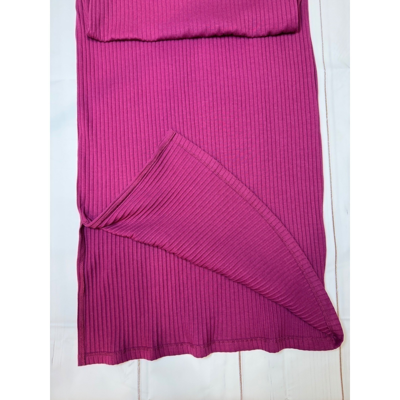 Burgandy Sleeveless Midi Dress / Medium / Sku0006