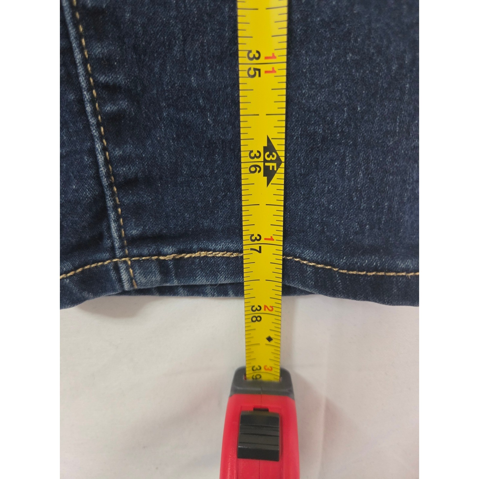 Signature by Levi Strauss Modern Skinny Jeans Dark Wash Denim