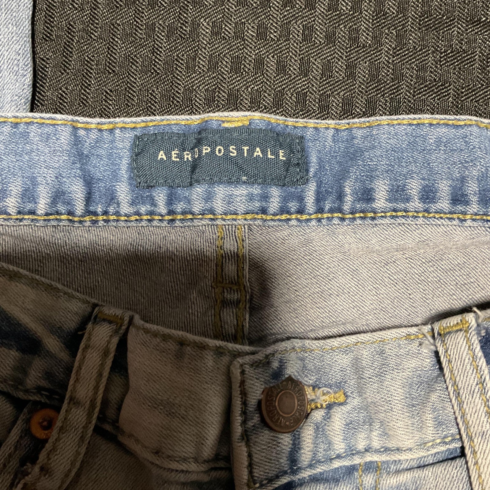 Aeropostale Jeans Mens 29×30 Light Wash Slim Straight Distressed Denim Stretch