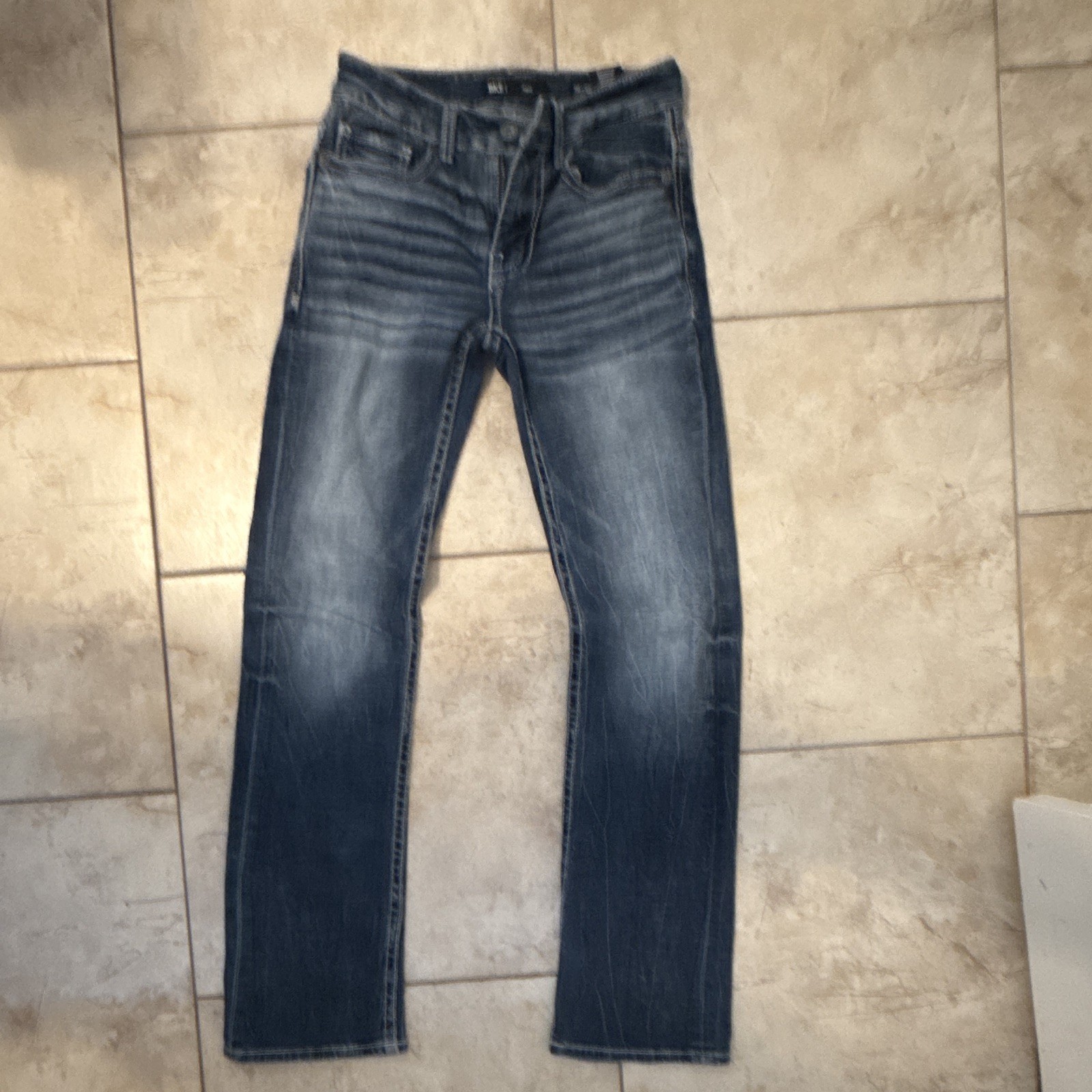 Buckle Black Men’s Slim Straight Blue Medium Wash Denim Jeans Mid Rise 28